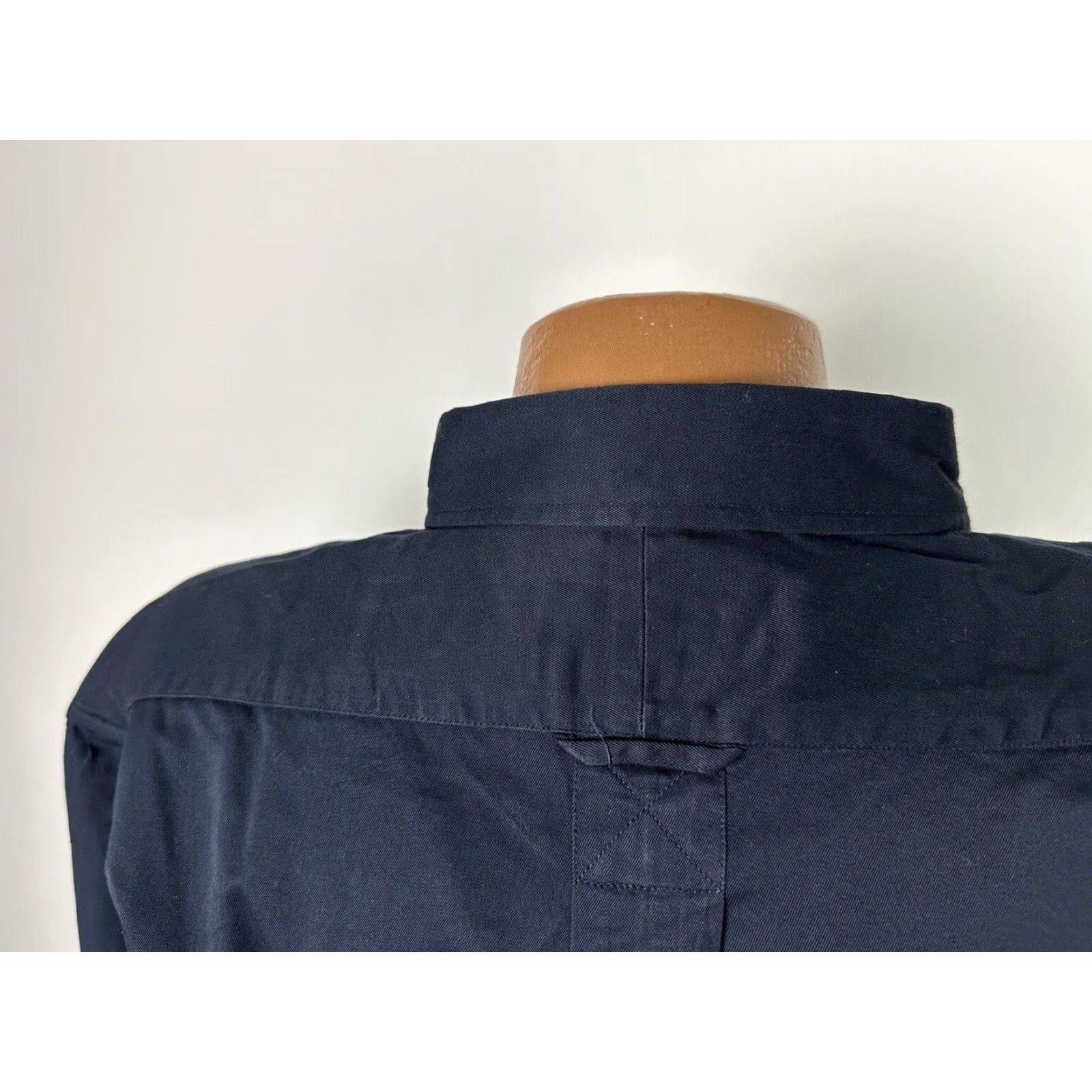 Vintage CAVEMAN COTTON TWILL BUTTON-DOWN SHIRT MEN L TALL NAVY LONG SLEEVE CASUAL MENS Size US L / EU 52-54 / 3 - 7 Thumbnail