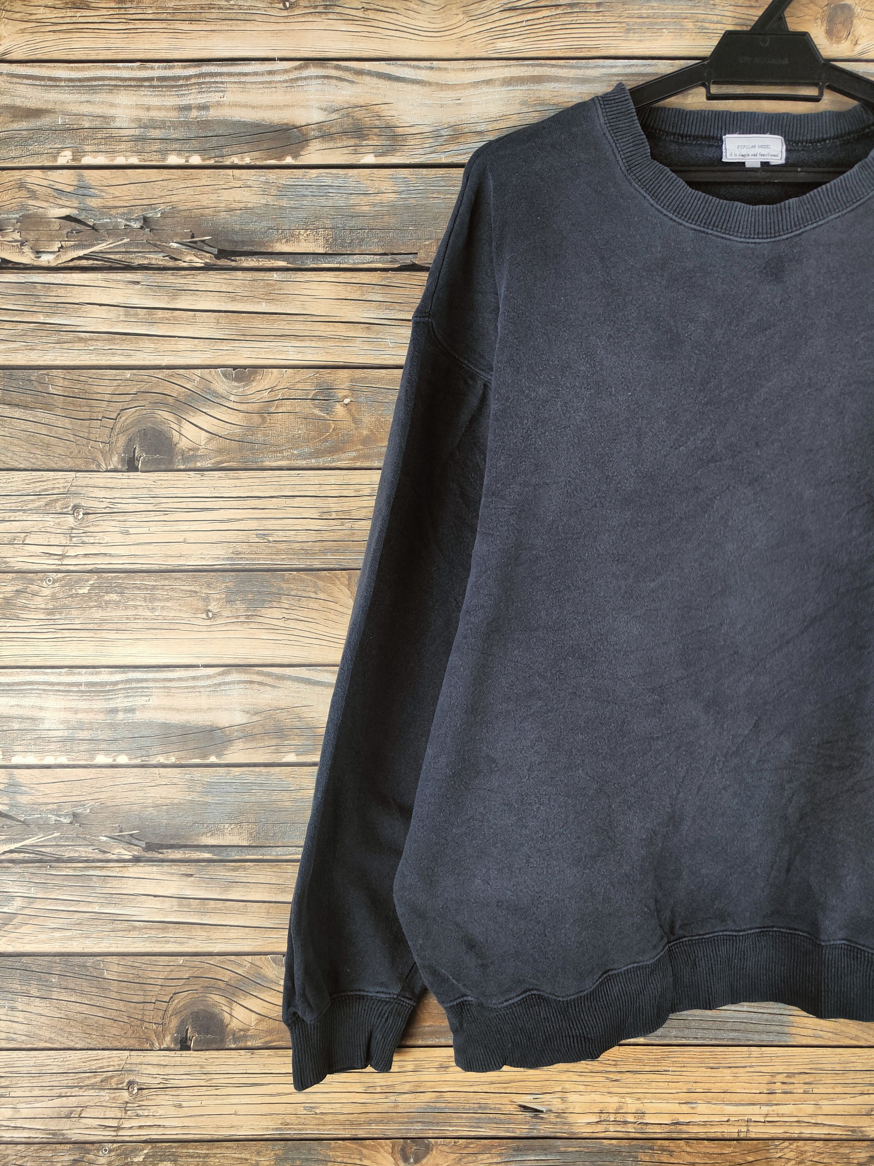Japanese Brand Vintage Plain Faded Popular Model Black Sweatshirts Size US XL / EU 56 / 4 - 3 Thumbnail