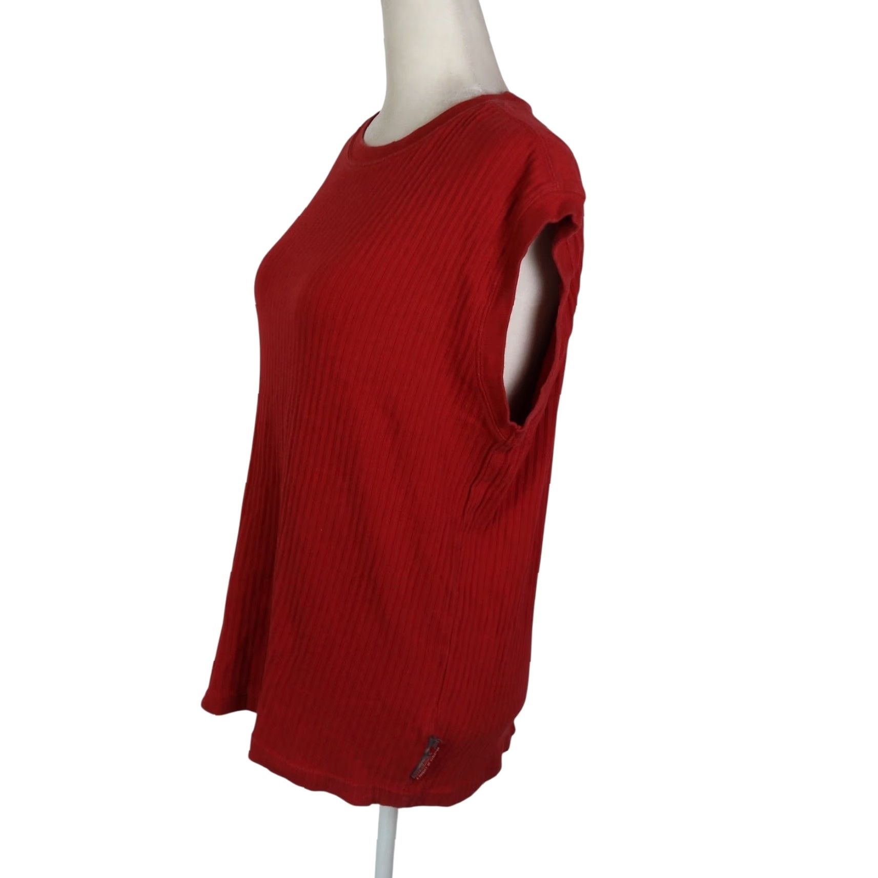 Vintage VINTAGE Ferruche Originals Muscle Tank Top Tee Red Burgundy 90s Mens L T-Shirt Sleeveless Cotton Shirt Women not applicable Size US L / EU 52-54 / 3 - 3 Thumbnail