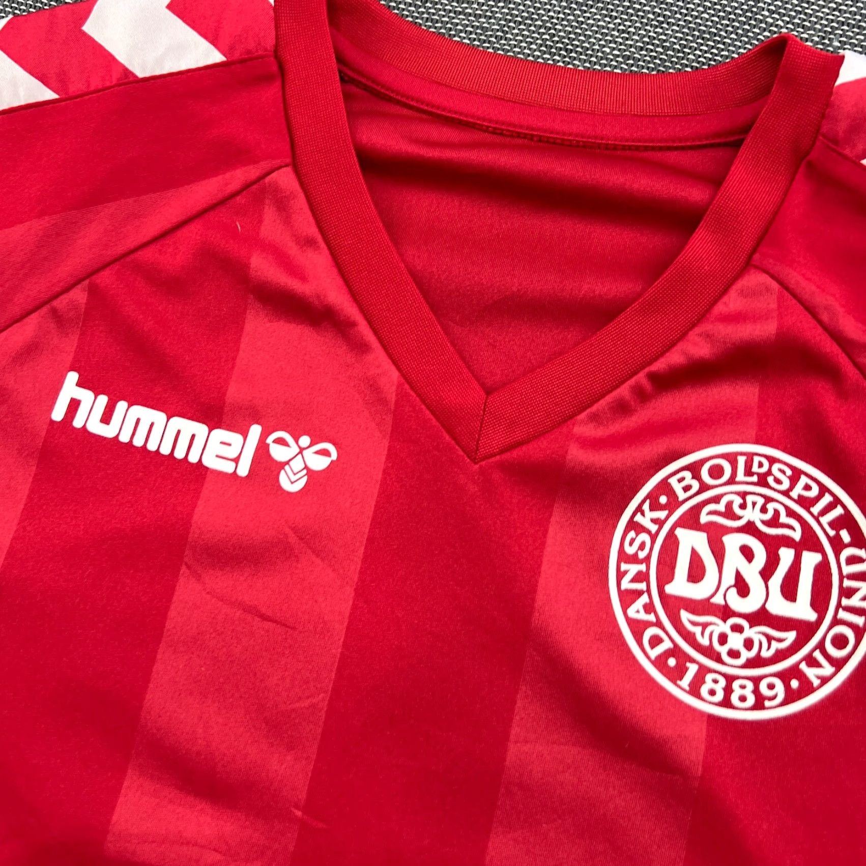 Hummel Hummel Denmark 1983-1984 Home Jersey Football Mens XS Re-Issue Adult Shirt Retro Shirt Size US XS / EU 42 / 0 - 3 Thumbnail