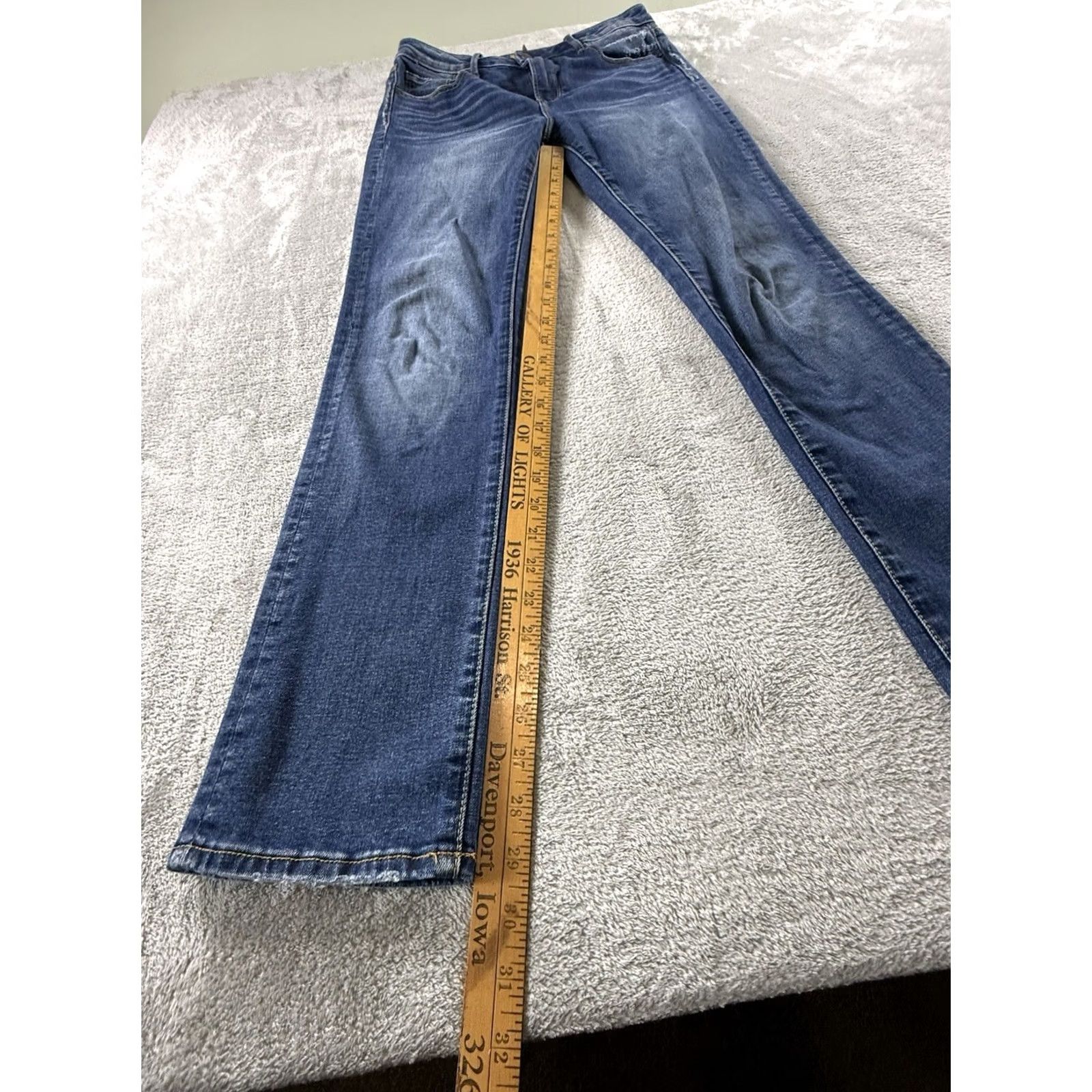 Vintage Driftwood Women's Jean 28 High Rise Distressed Flower Classic Hippie Boho Blue Cotton Blend Denim Size 28" / US 6 / IT 42 - 6 Thumbnail