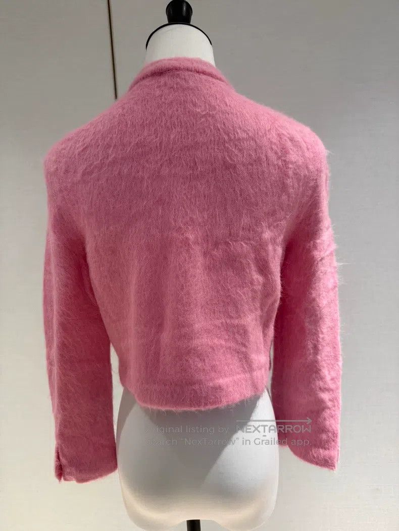 Chanel Chanel 19 Snow Series Snowflake Button Pink Cashmere Knitt Size XS / US 0-2 / IT 36-38 - 2 Thumbnail