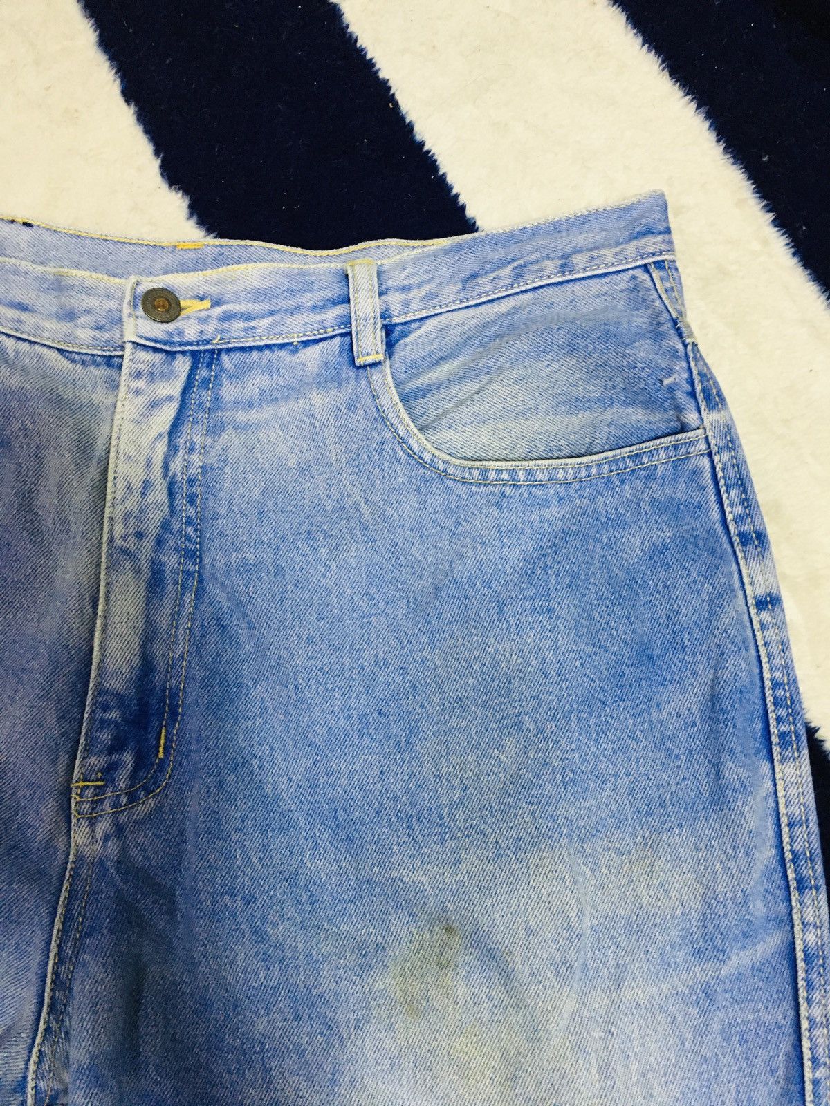 Other Big Tom Distressed Jeans (17) Size US 35 - 11 Thumbnail