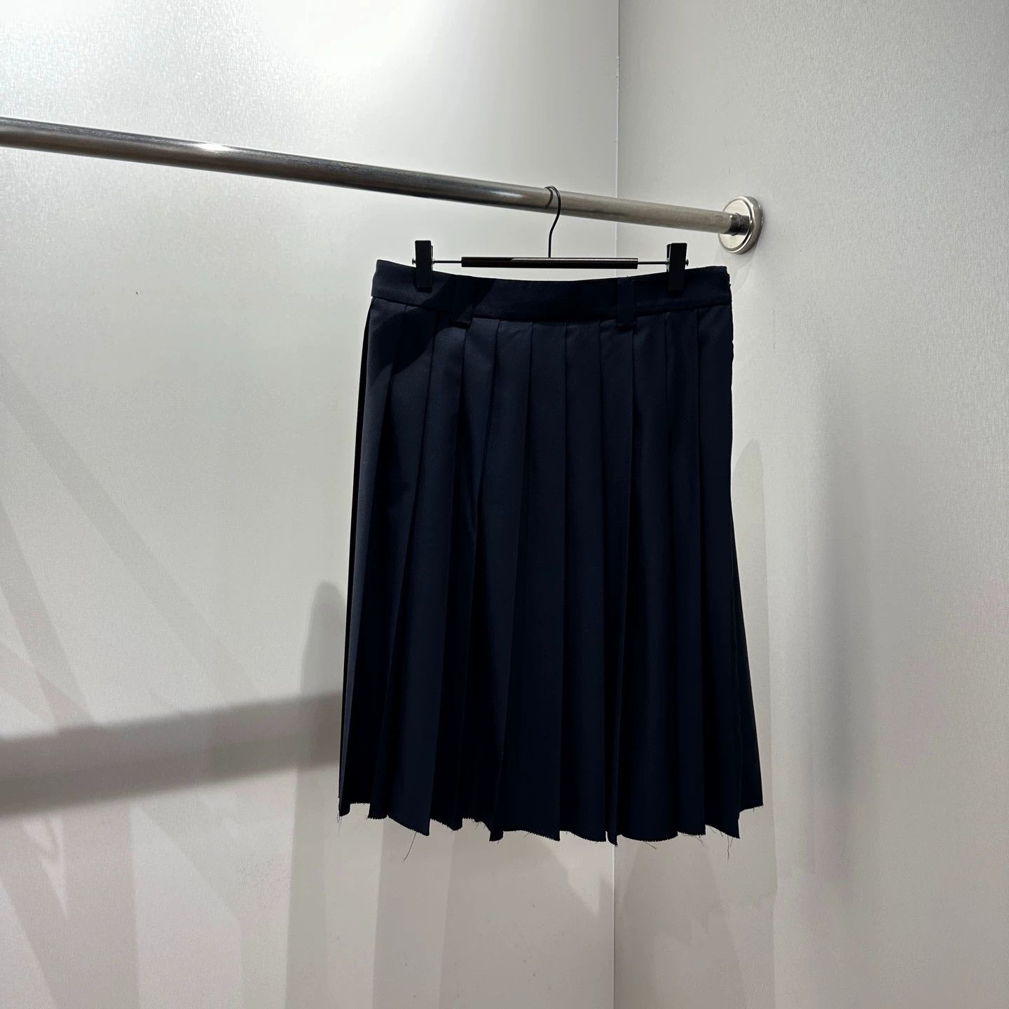 Miu Miu MIU MIU Logo Embroidered Wool Pleated Skirt 38 Size 26" / US 2 / IT 38 - 2 Thumbnail