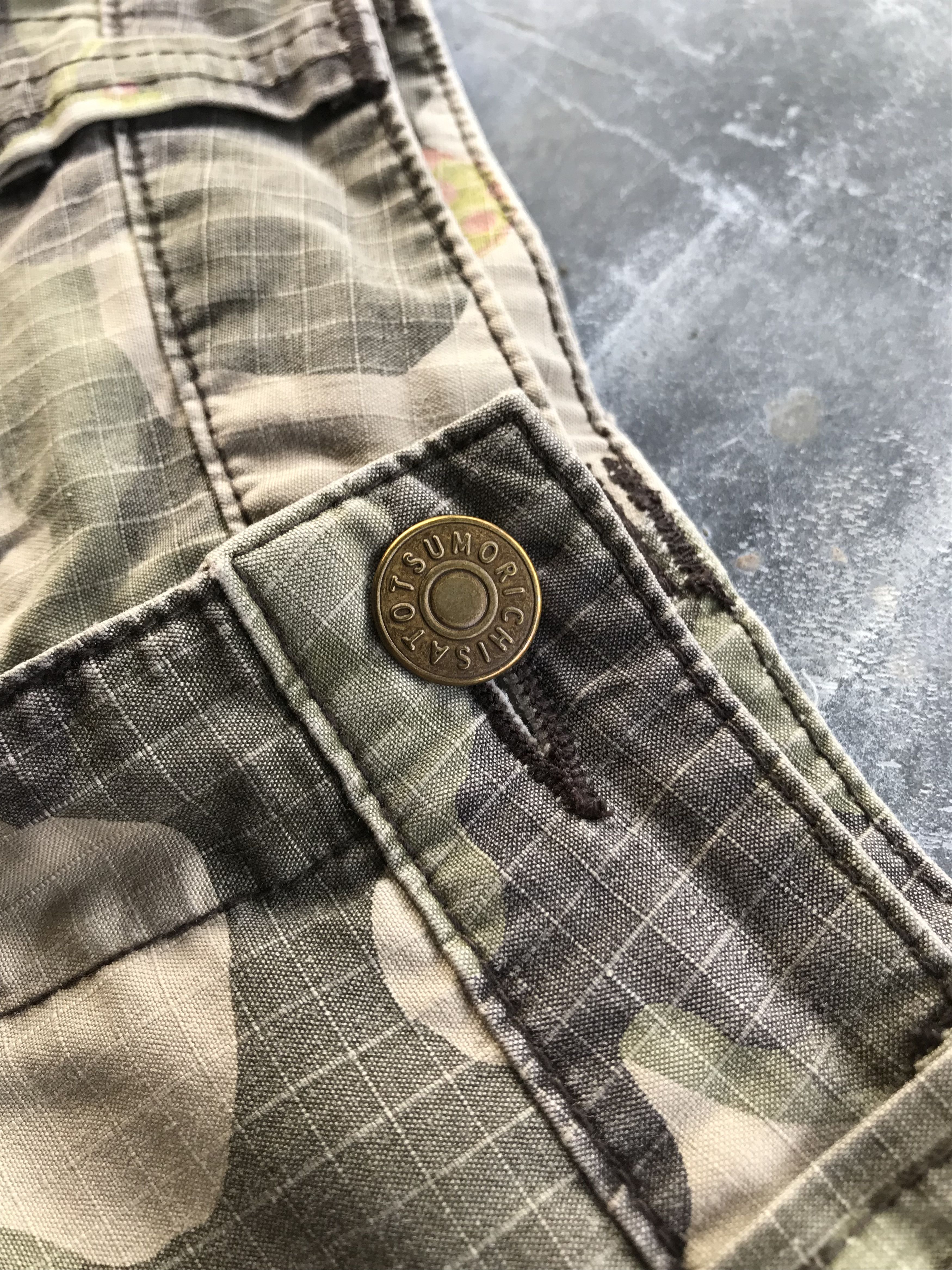 Issey Miyake Tsumori Chisato Camo Cargo Pants Size US 29 - 5 Thumbnail