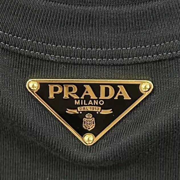 Prada PRADA Gold Logo Vest New With Tags Size 40 Size S / US 4 / IT 40 - 5 Thumbnail