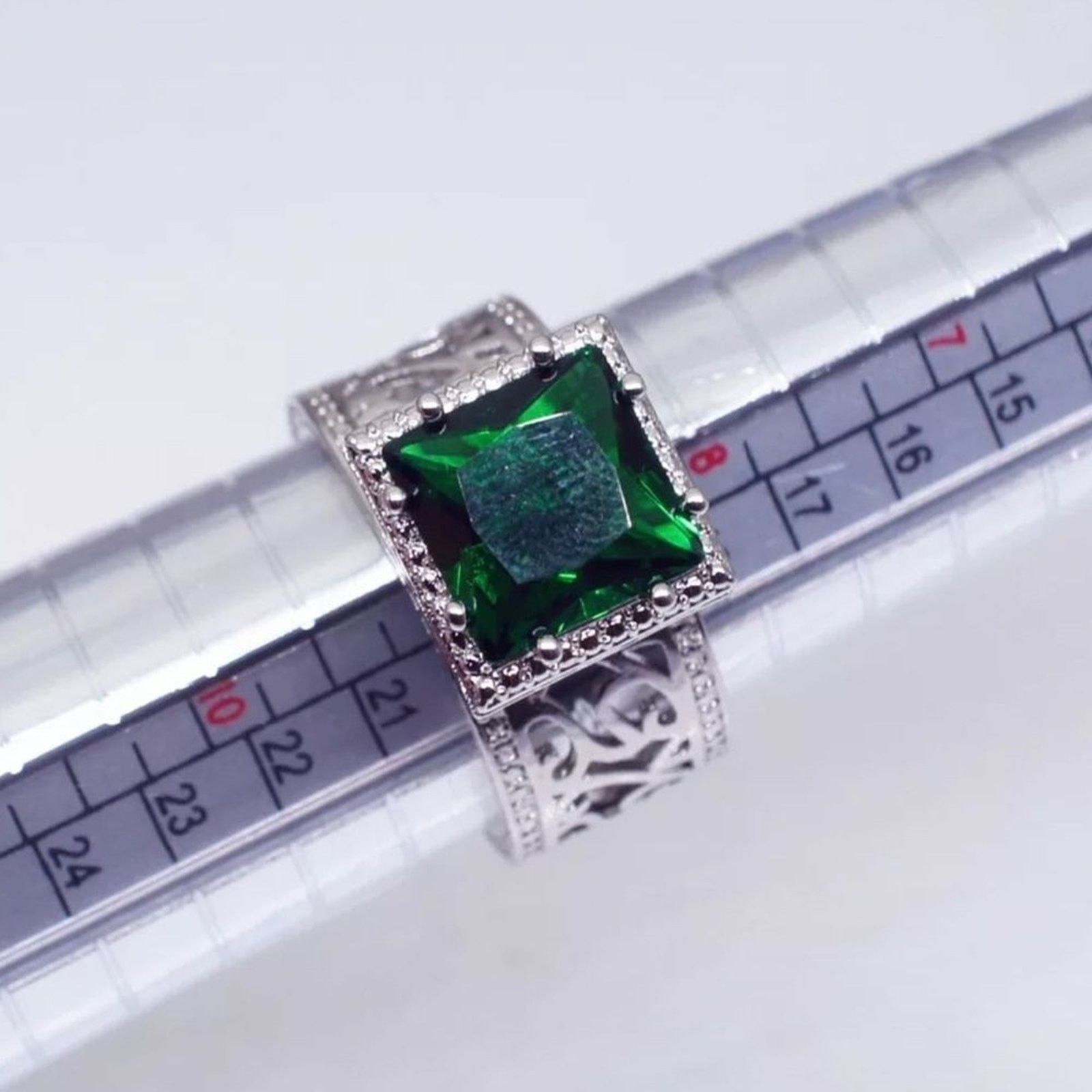 Other Big Large Green Stone Women’s Luxury Ring Size 7 Size ONE SIZE - 5 Thumbnail