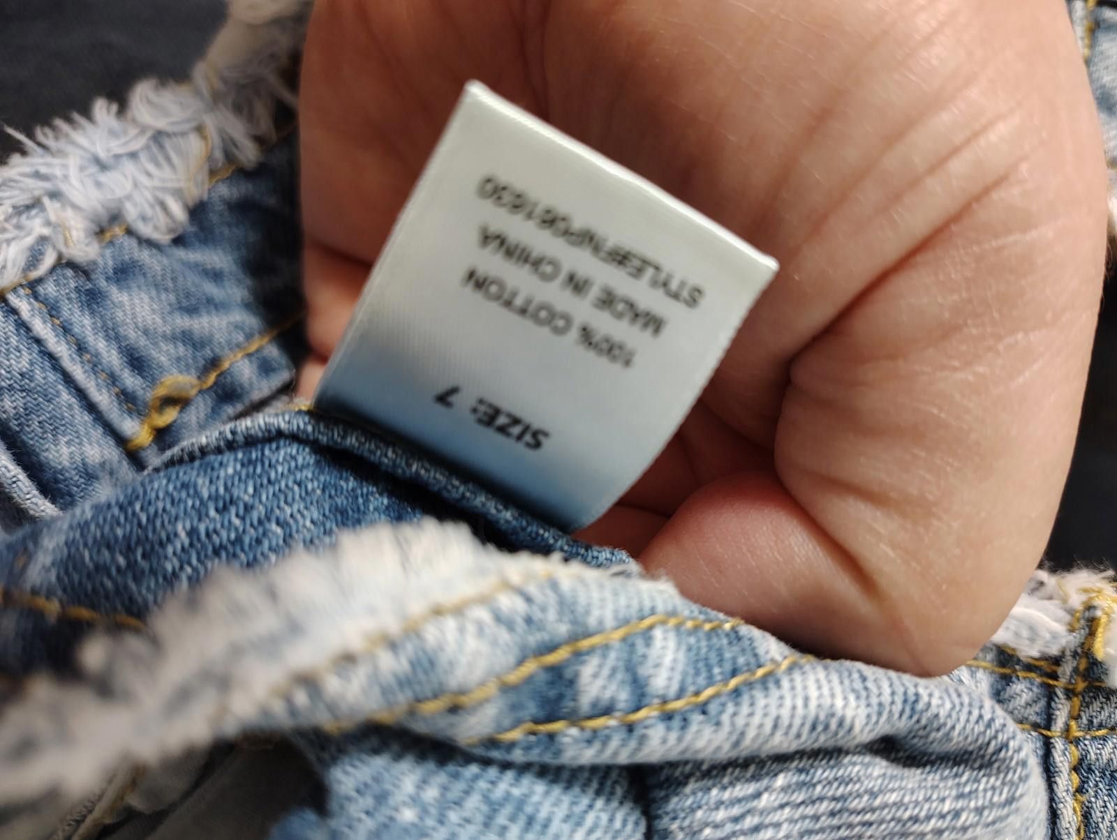 Fashion Nova Fashion Nova Straight Wide Leg Jeans Size 7 Light Blue Wash Size 28" / US 6 / IT 42 - 3 Thumbnail