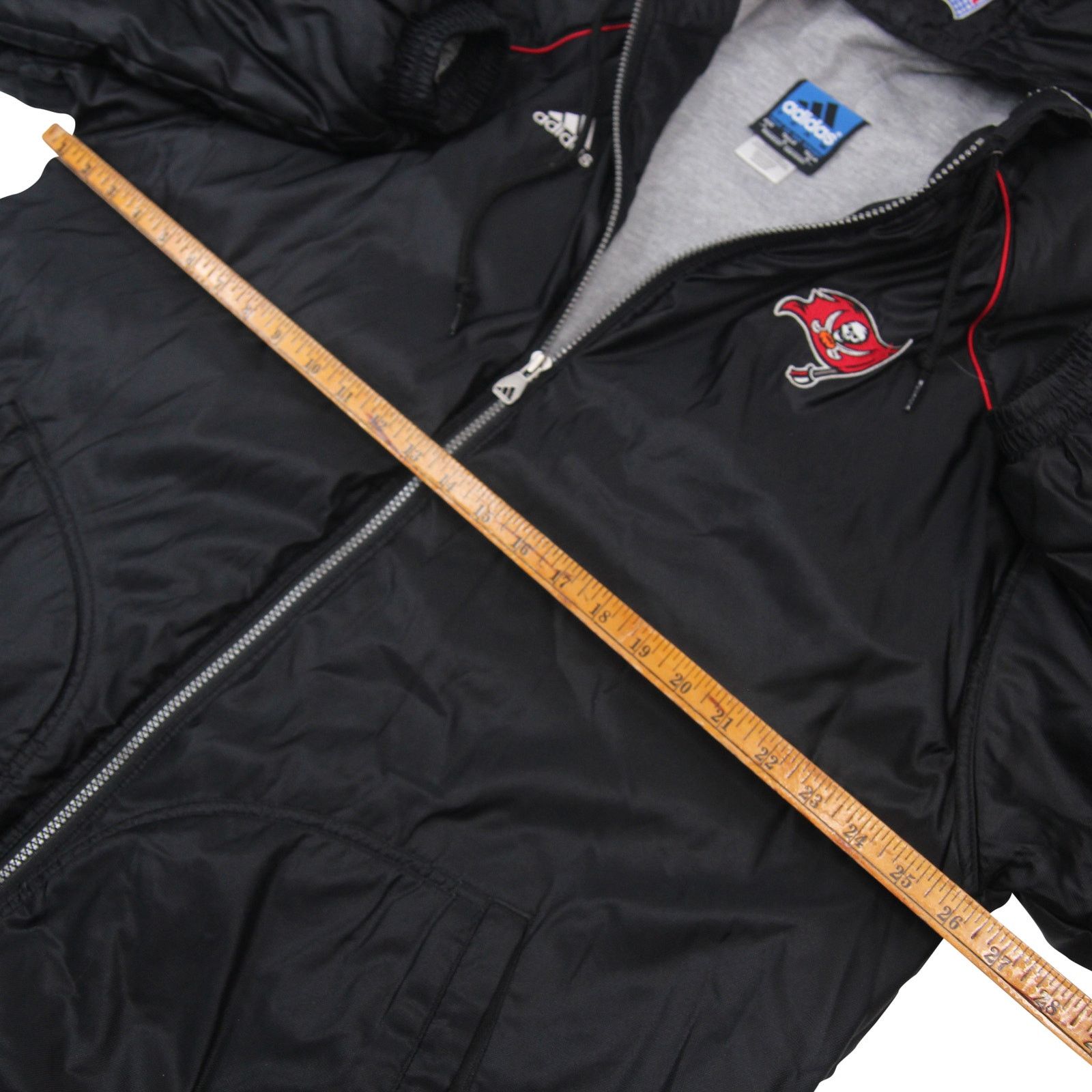 Adidas × NFL × Vintage Vintage Adidas Tampa Bay Buccaneers Big Logo Winter Coat Size US L / EU 52-54 / 3 - 8 Thumbnail
