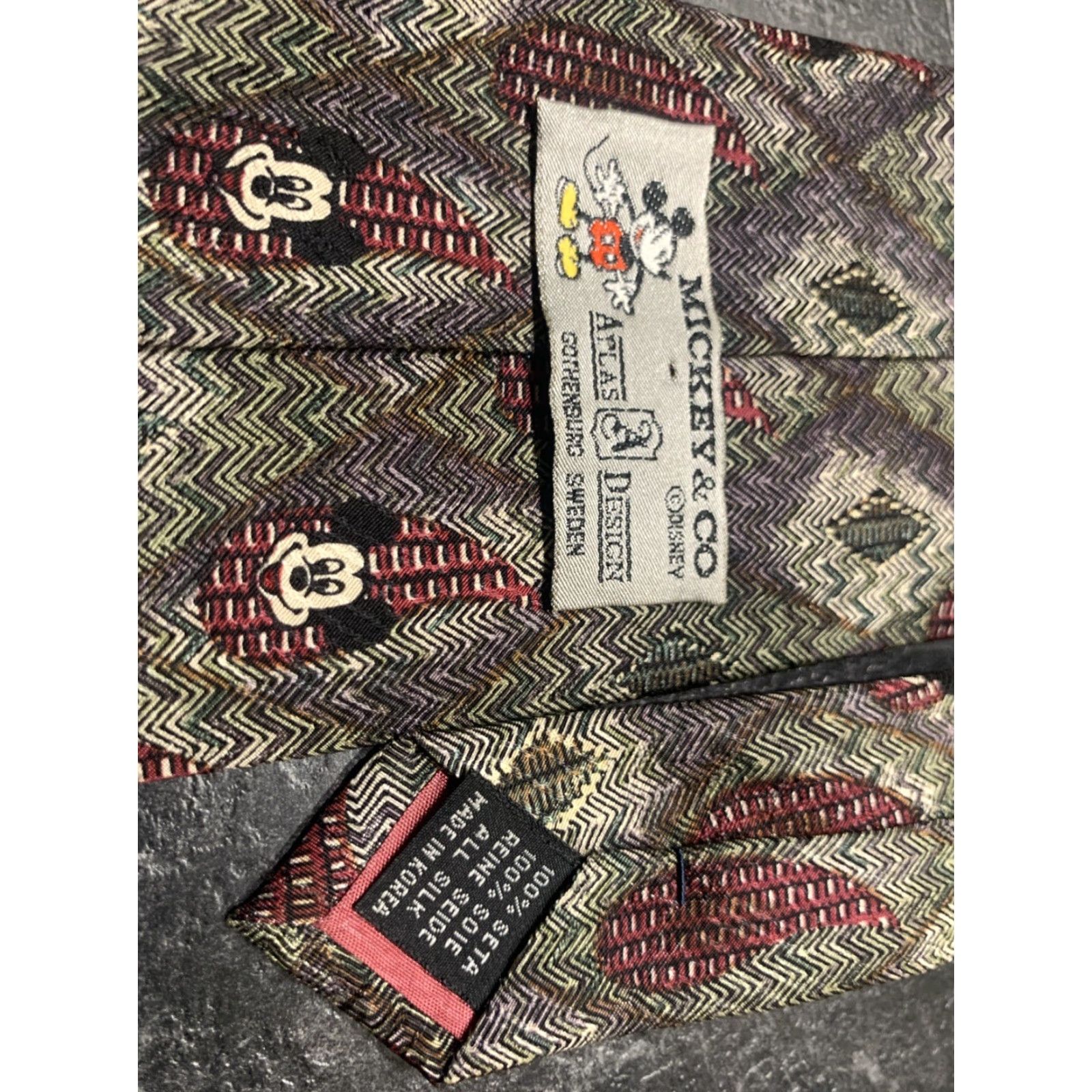 CO VINTAGE Mickey & Co Silk Tie Unisex One Size Disney Winnie the Pooh 90s Old Money Sweden Size ONE SIZE - 4 Thumbnail