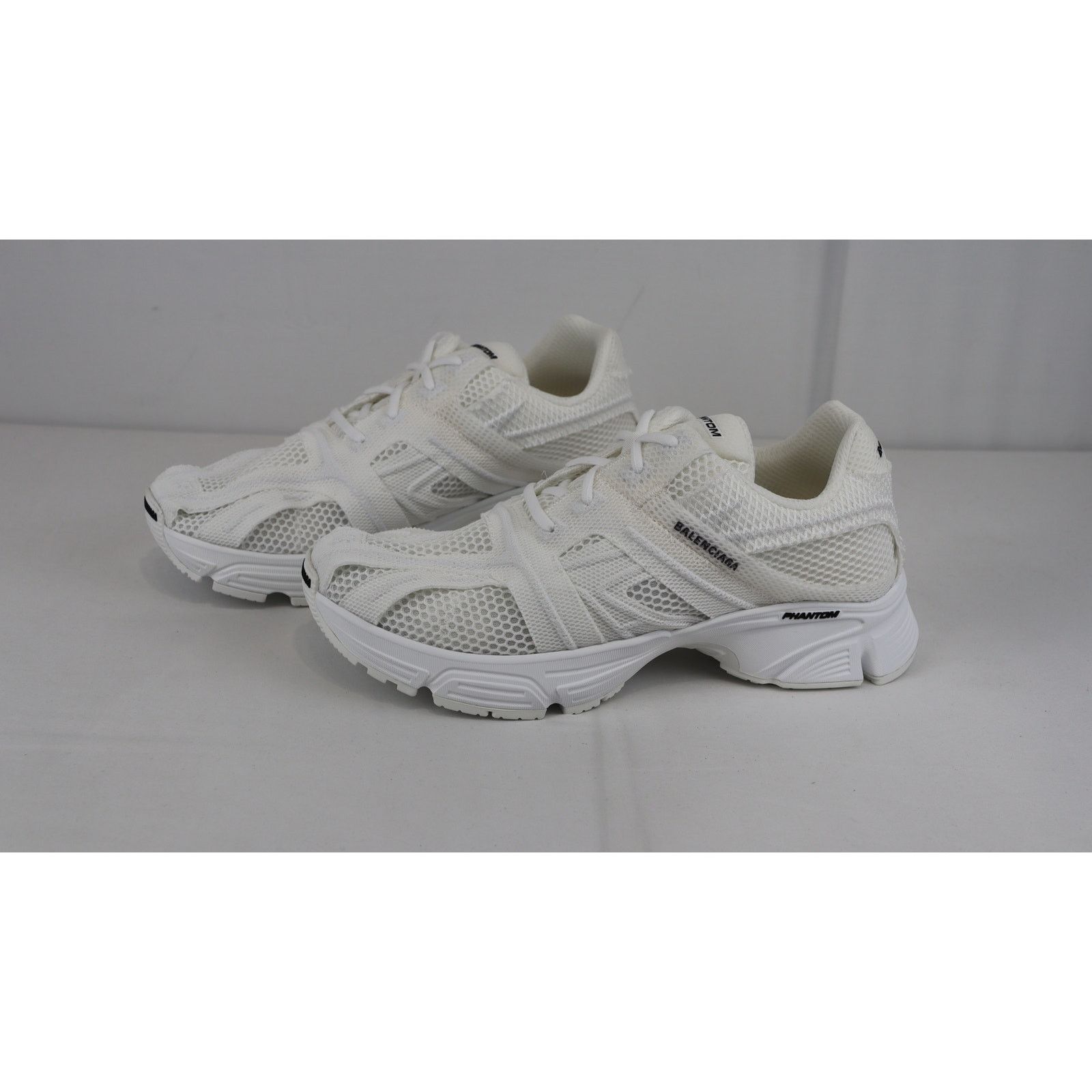 Balenciaga o1rshd1 Q:2 / Monocolor Fabric / Mesh Phantom Sneakers White Size US 13 / EU 46 - 8 Thumbnail