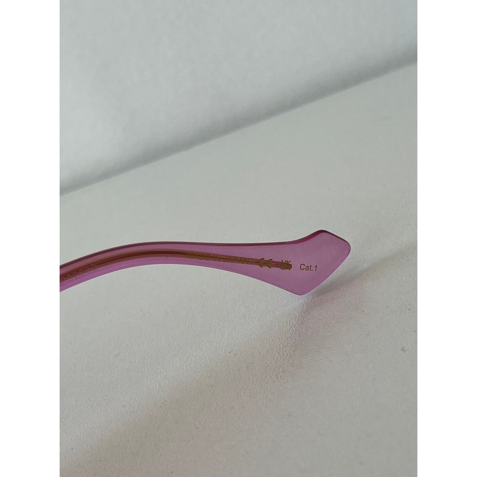 Gucci NEW Gucci GG1552S Cat Eye Pink Sunglasses $545 Size ONE SIZE - 9 Thumbnail