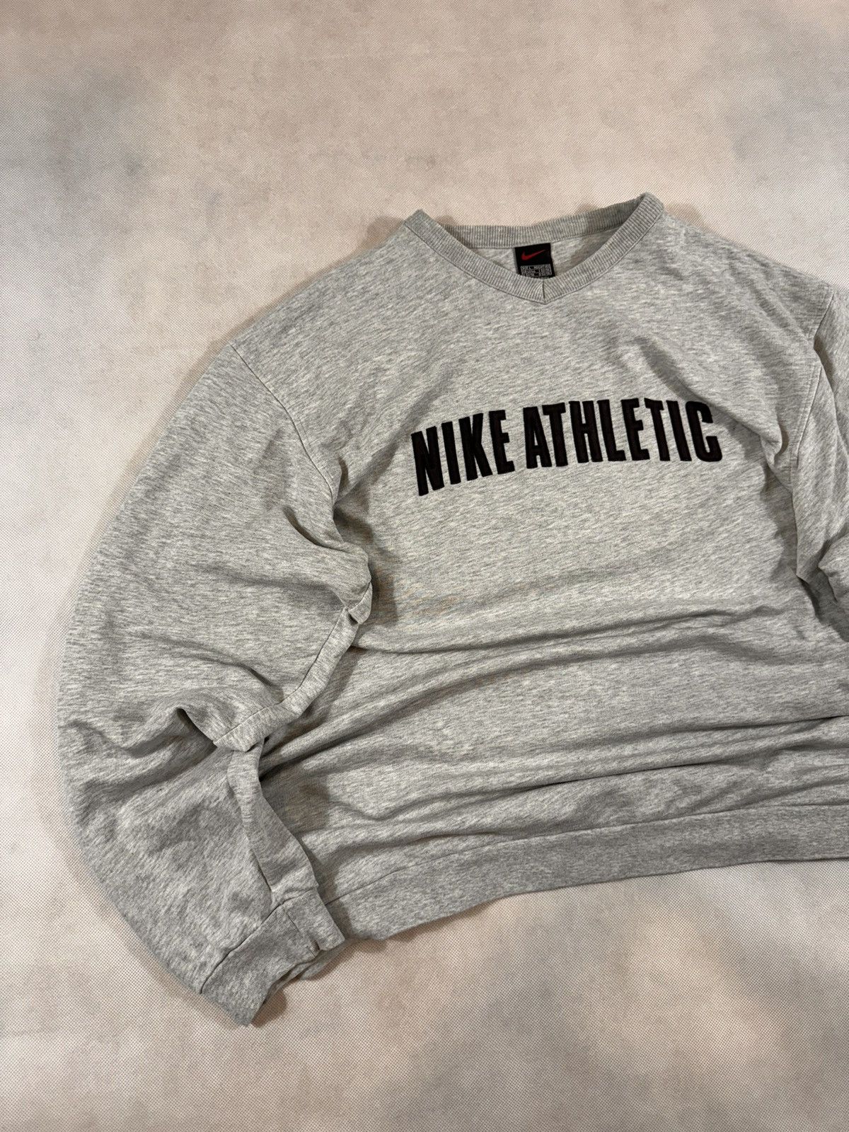 Nike × Vintage NIKE ATHLETIC VINTAGE CENTER LOGO OVERSIZE BOXY SWEATSHIRT Size US L / EU 52-54 / 3 - 2 Thumbnail