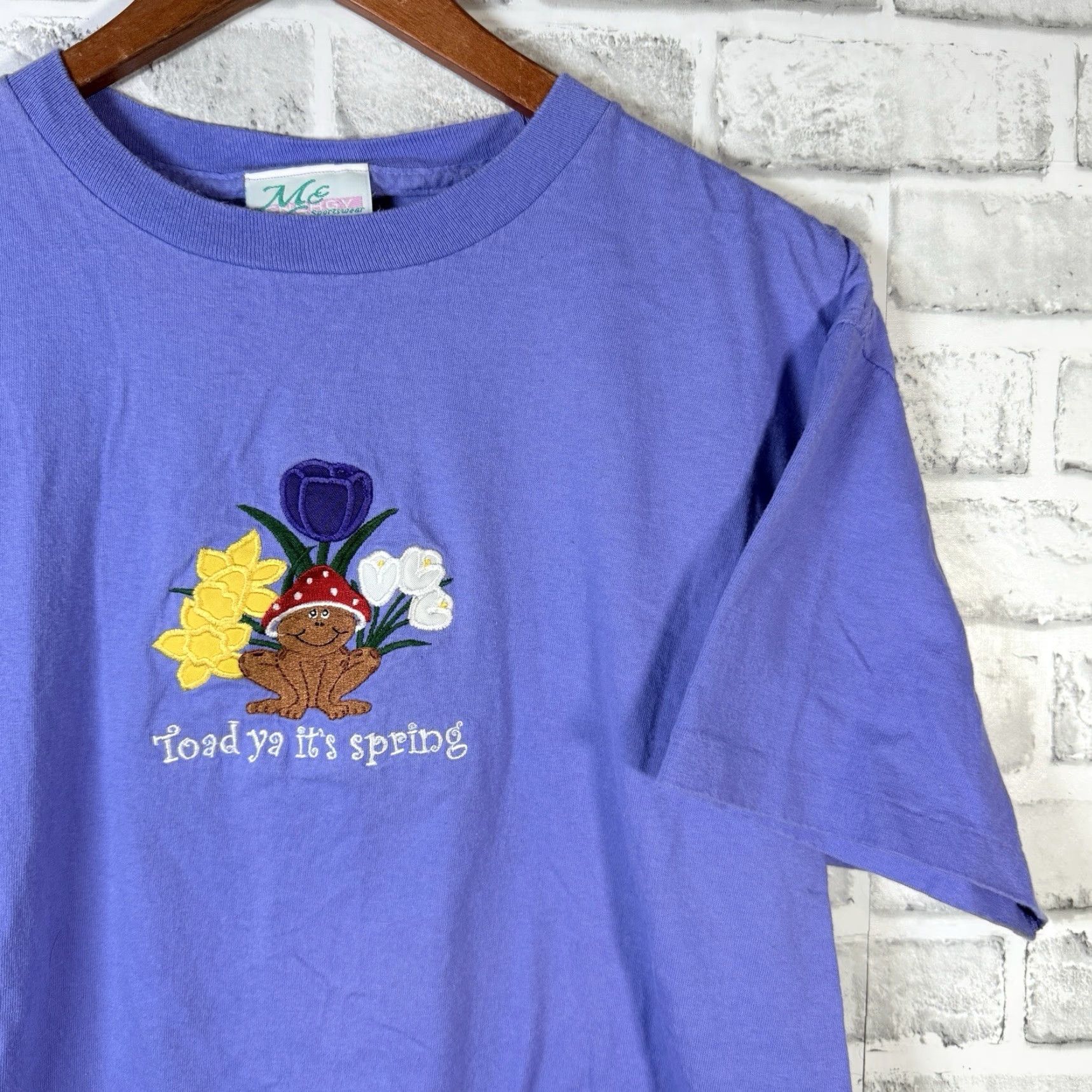 Vintage VINTAGE Unbranded Tee Shirt Unisex Size L Purple 100% Cotton Stitch USA Spring Graphic Tee Mens Womens Size ONE SIZE - 2 Thumbnail