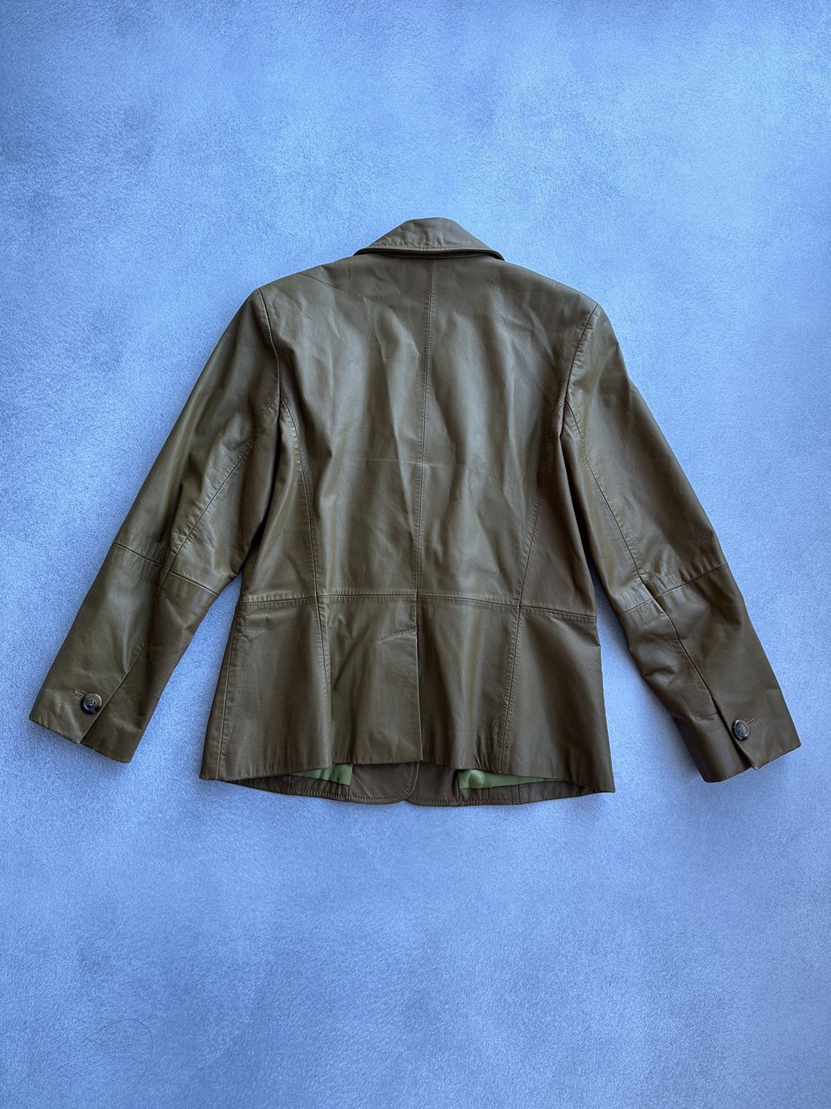 Max Mara × Vintage × Weekend Max Mara Vintage Max Mara x Weekend Woman Leather Buttons Jacket Size M / US 6-8 / IT 42-44 - 14 Thumbnail