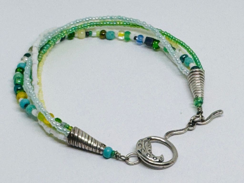 The Unbranded Brand Boho Glass Seed Bead Bracelet w/ Sterling Toggle Clasp 7.5" Size ONE SIZE - 2 Thumbnail