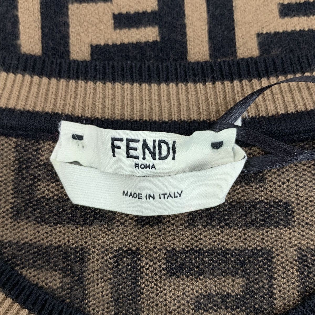 Fendi Fendi Dark Brown Long Sleeve Knit Sweater K26WX Size S / US 4 / IT 40 - 5 Thumbnail
