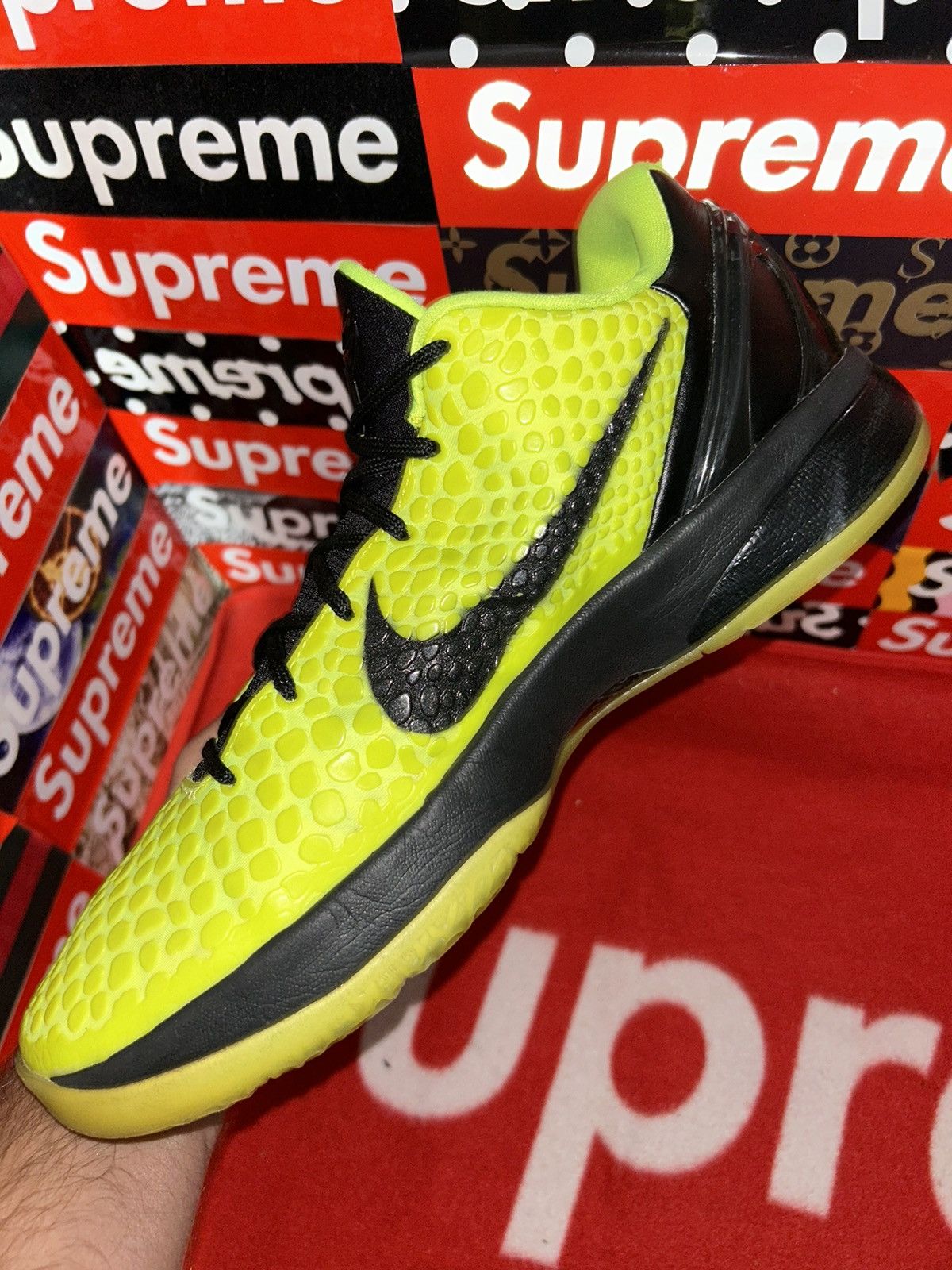 Nike Nike Zoom Kobe 6 VI iD ‘Neon Grinch’ 446897-992 12 nikeID Size US 12 / EU 45 - 10 Thumbnail