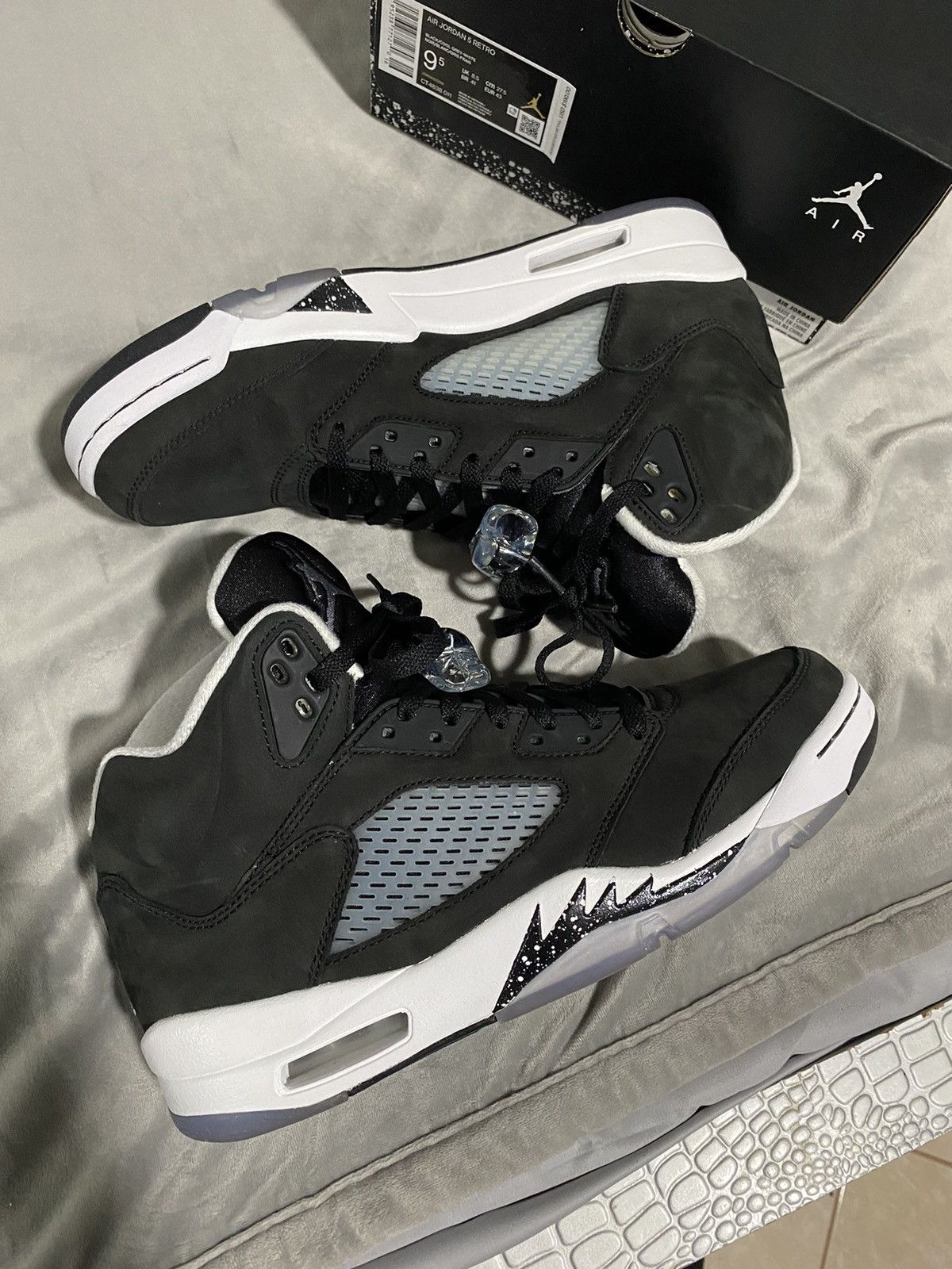Nike Air Jordan 5 retro Size US 9.5 / EU 42-43 - 3 Thumbnail