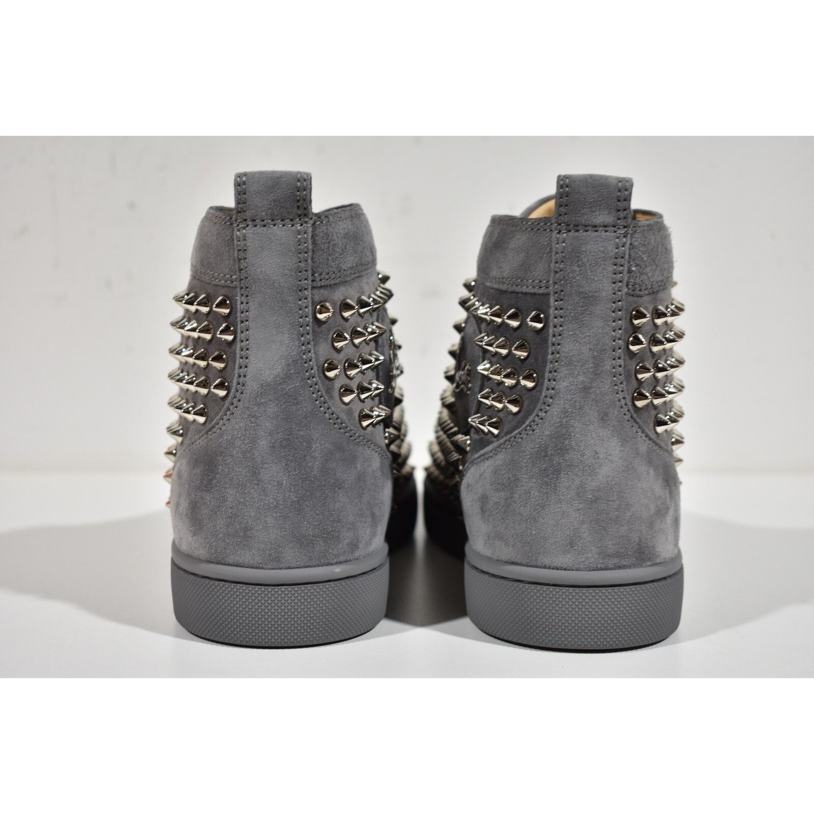 Christian Louboutin Christian Louboutin Men Louis Flat Shadow Grey Suede Spike Size US 6 / EU 39 - 8 Thumbnail