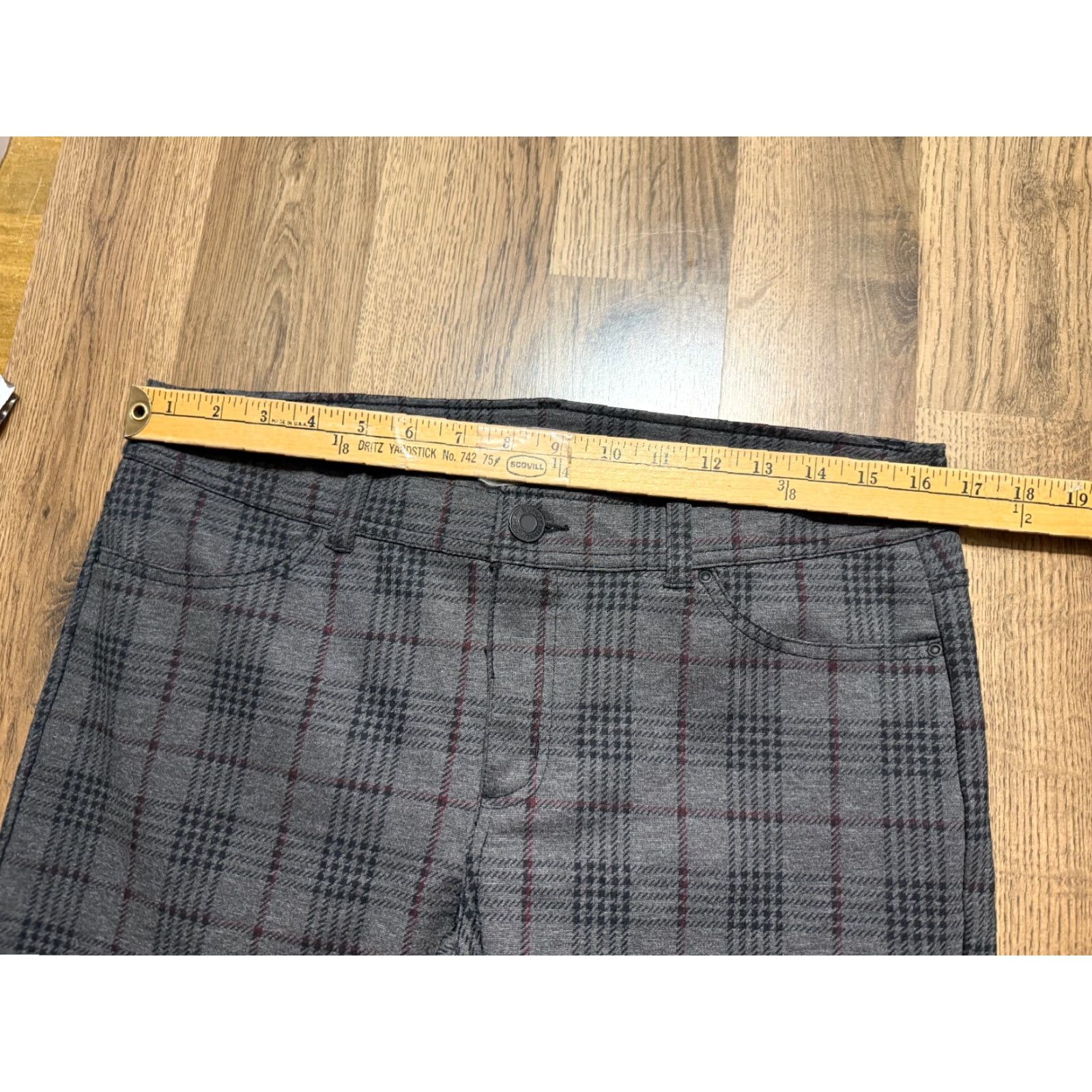 Vintage Maurices Pants Women's Large Gray Black Red Plaid Ankle Mid Rise Inseam 26.5 in Rayon Flat Front Pull On Regular Womens Pants Size 36" / US 14 / IT 50 - 7 Thumbnail