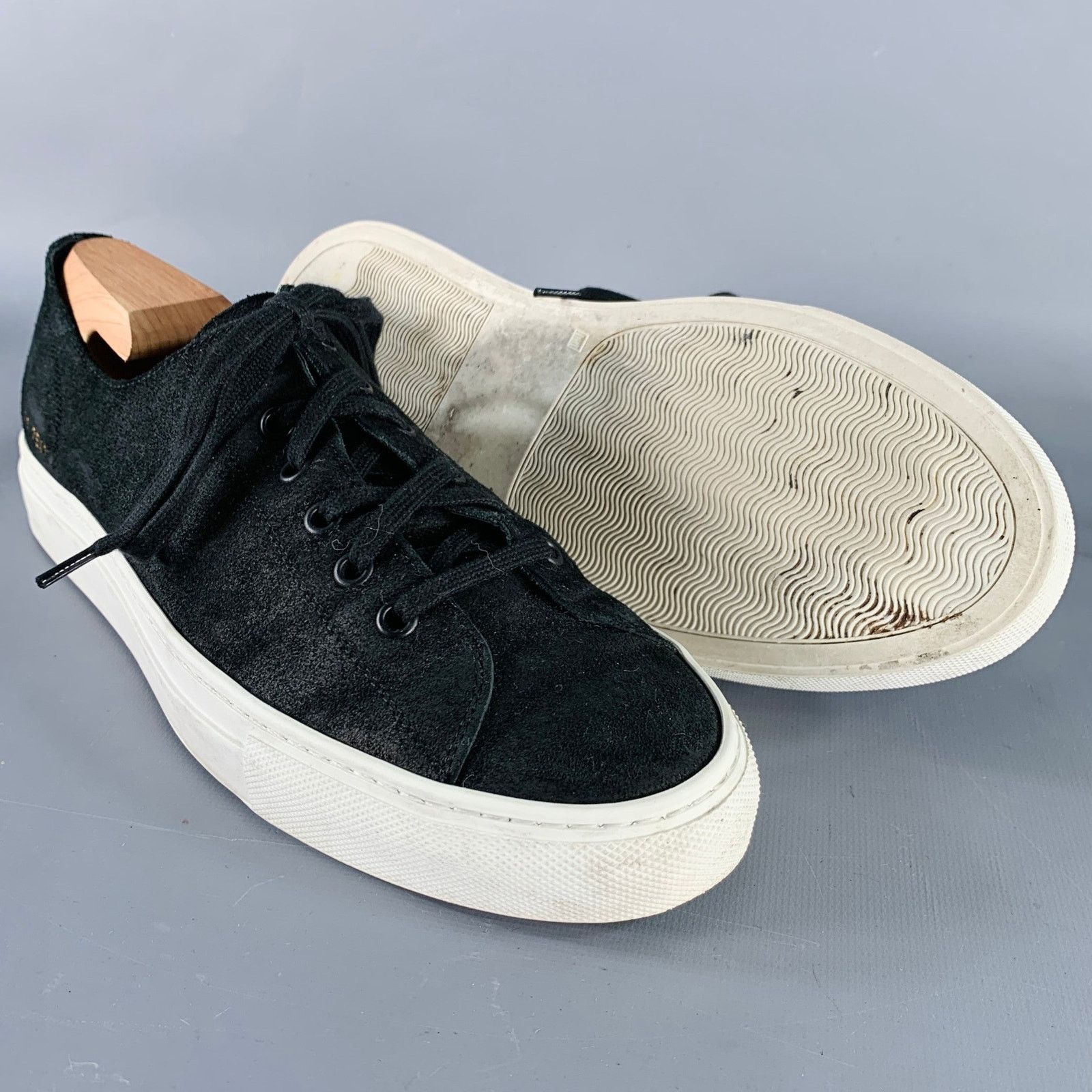 Common Projects COMMON PROJECTS Size 8 Black Suede Low Top Sneakers Size US 8 / EU 41 - 6 Thumbnail