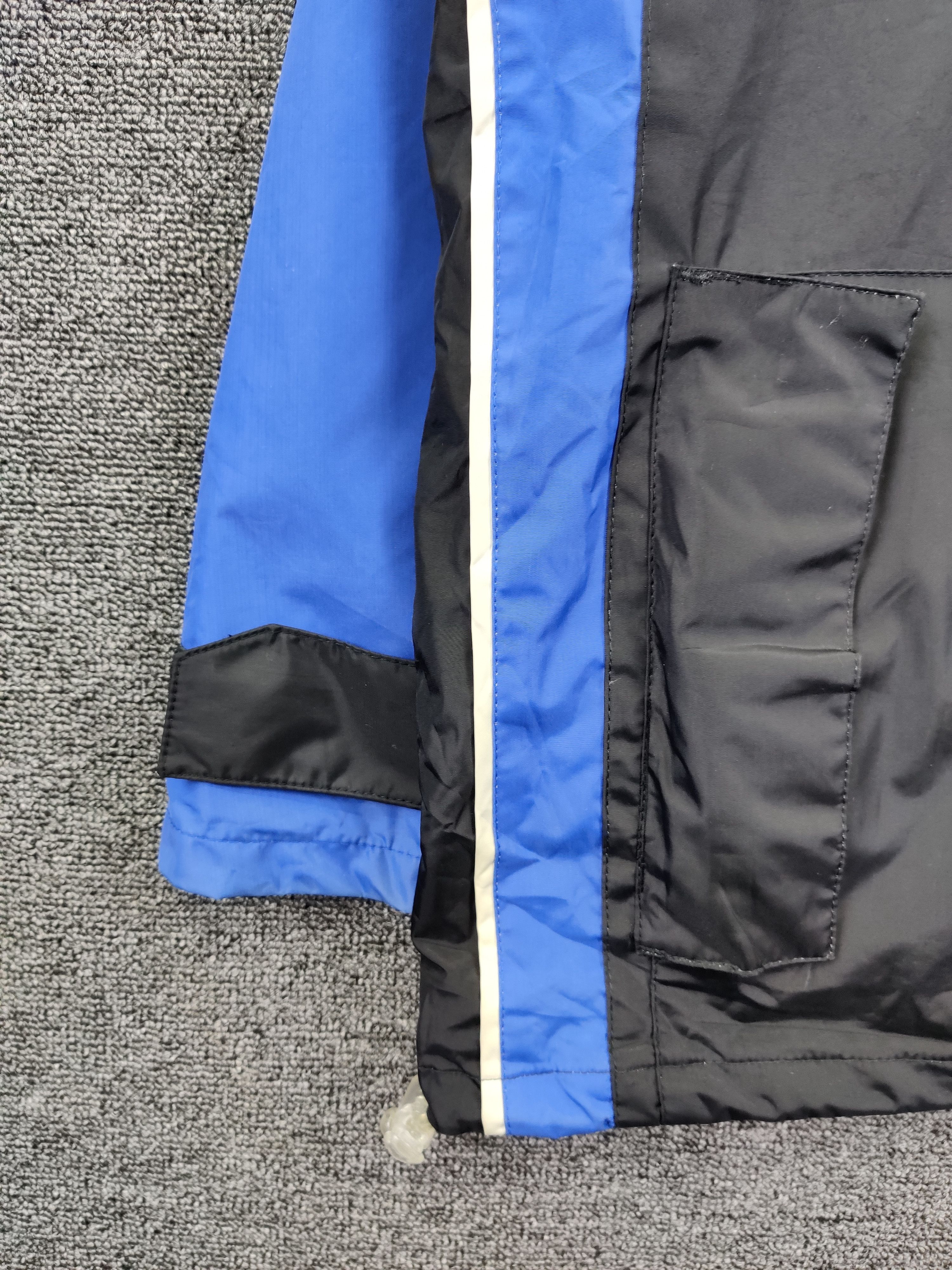 Helly Hansen Vintage Helly Hansen Waterproof Light Jacket Size US M / EU 48-50 / 2 - 4 Thumbnail