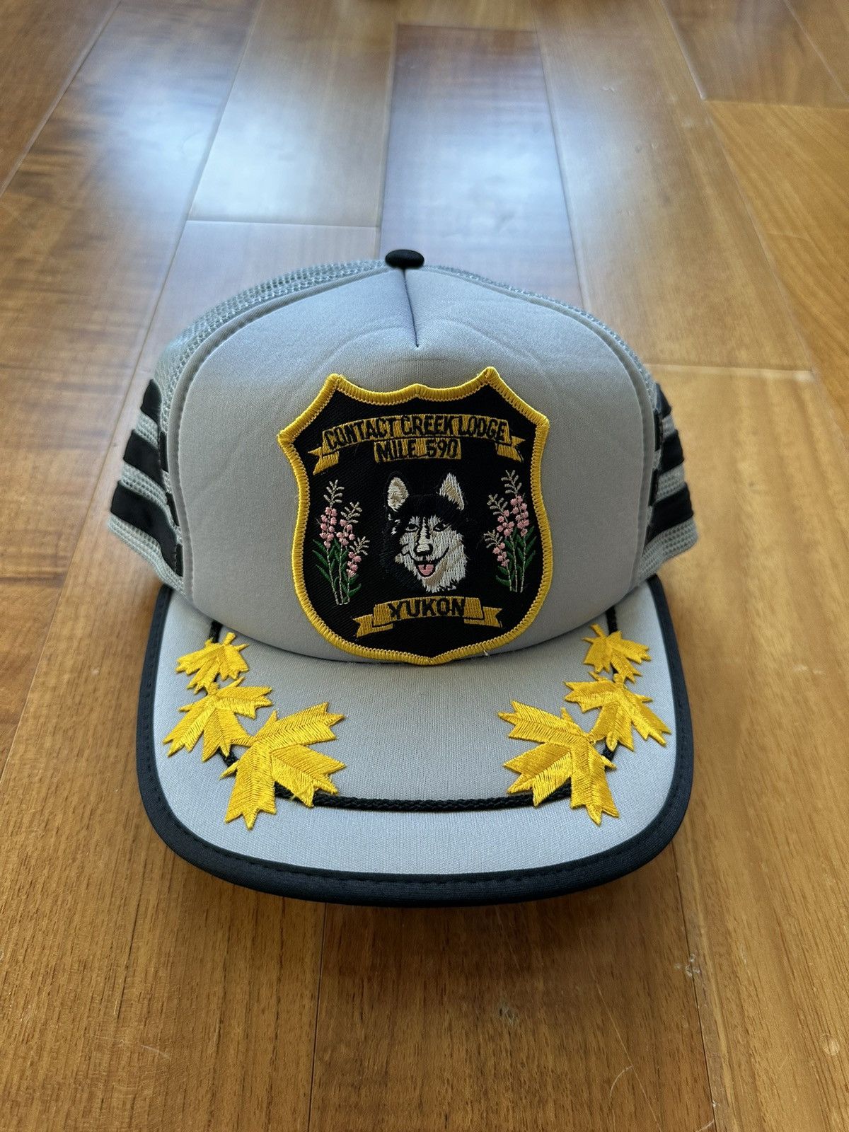 Vintage Vintage 80s Yukon Husky Maple Leaf Three Stripe Trucker Hat Size ONE SIZE - 1 Thumbnail