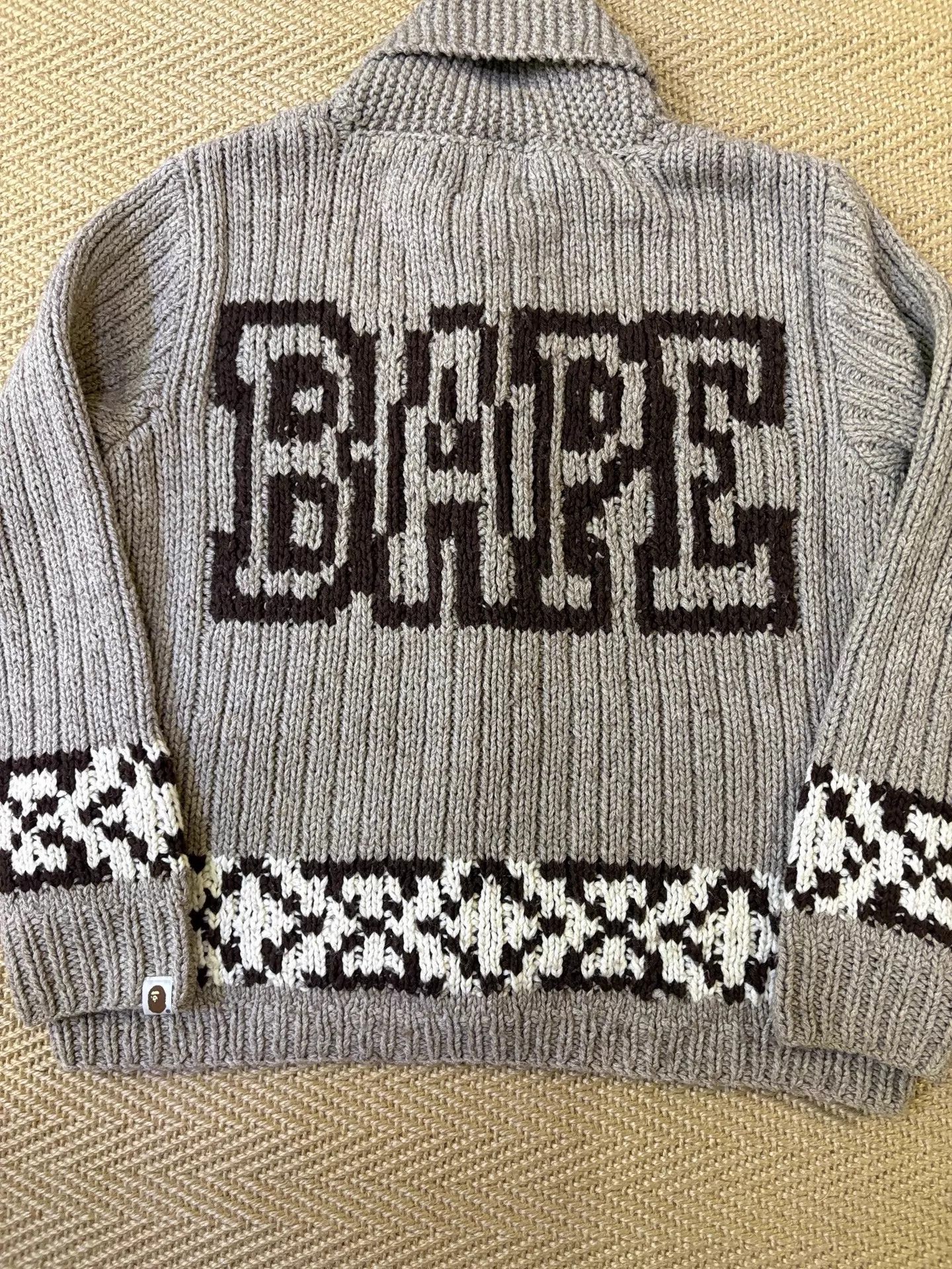 Bape BAPE HEAD KNIT WOOL WOOD BUTTON SWEATER M Nigo Era NM w/ mm Size US M / EU 48-50 / 2 - 2 Thumbnail