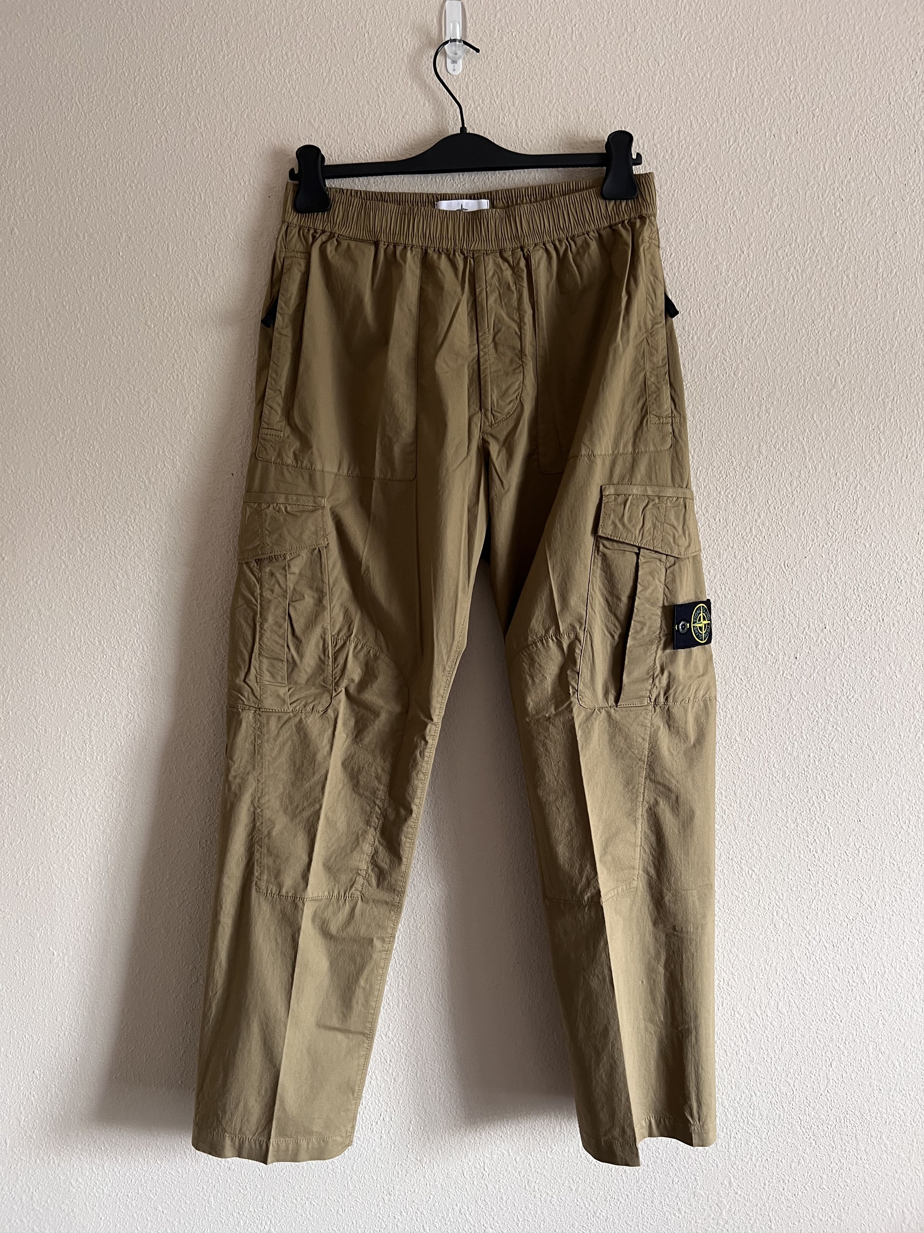 image of Stone Island Regular Cargo Pants In Brown, Men's (Size 31)