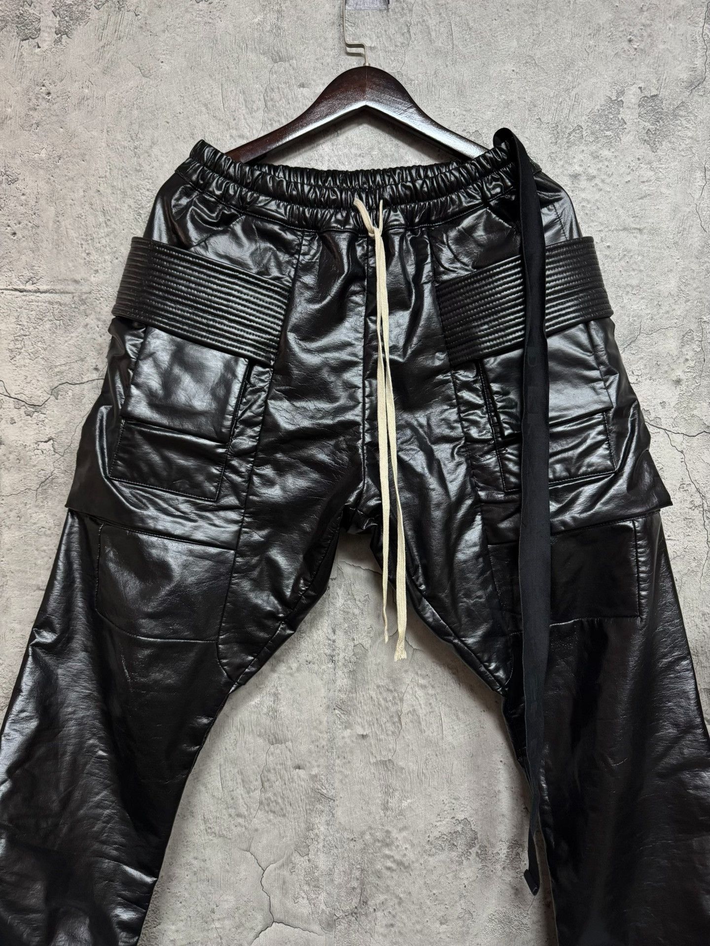 Rick Owens Rick Owens Patent Hoodie S Men Size US S / EU 44-46 / 1 - 1 Thumbnail