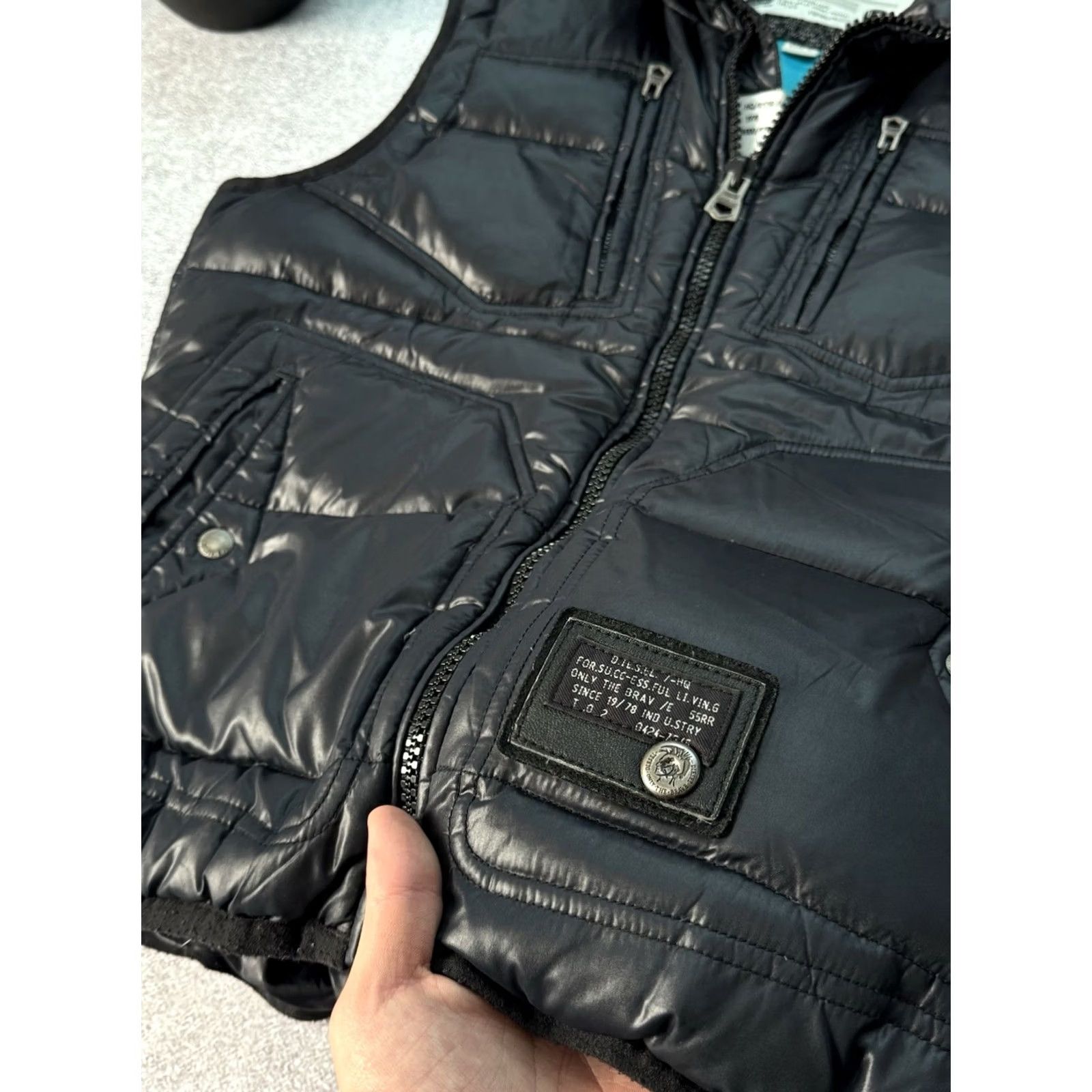 Diesel VINTAGE Diesel Y2K Rare Down Puffer Nylon Full Zip Vest Navy Blue S Men Size US S / EU 44-46 / 1 - 4 Thumbnail