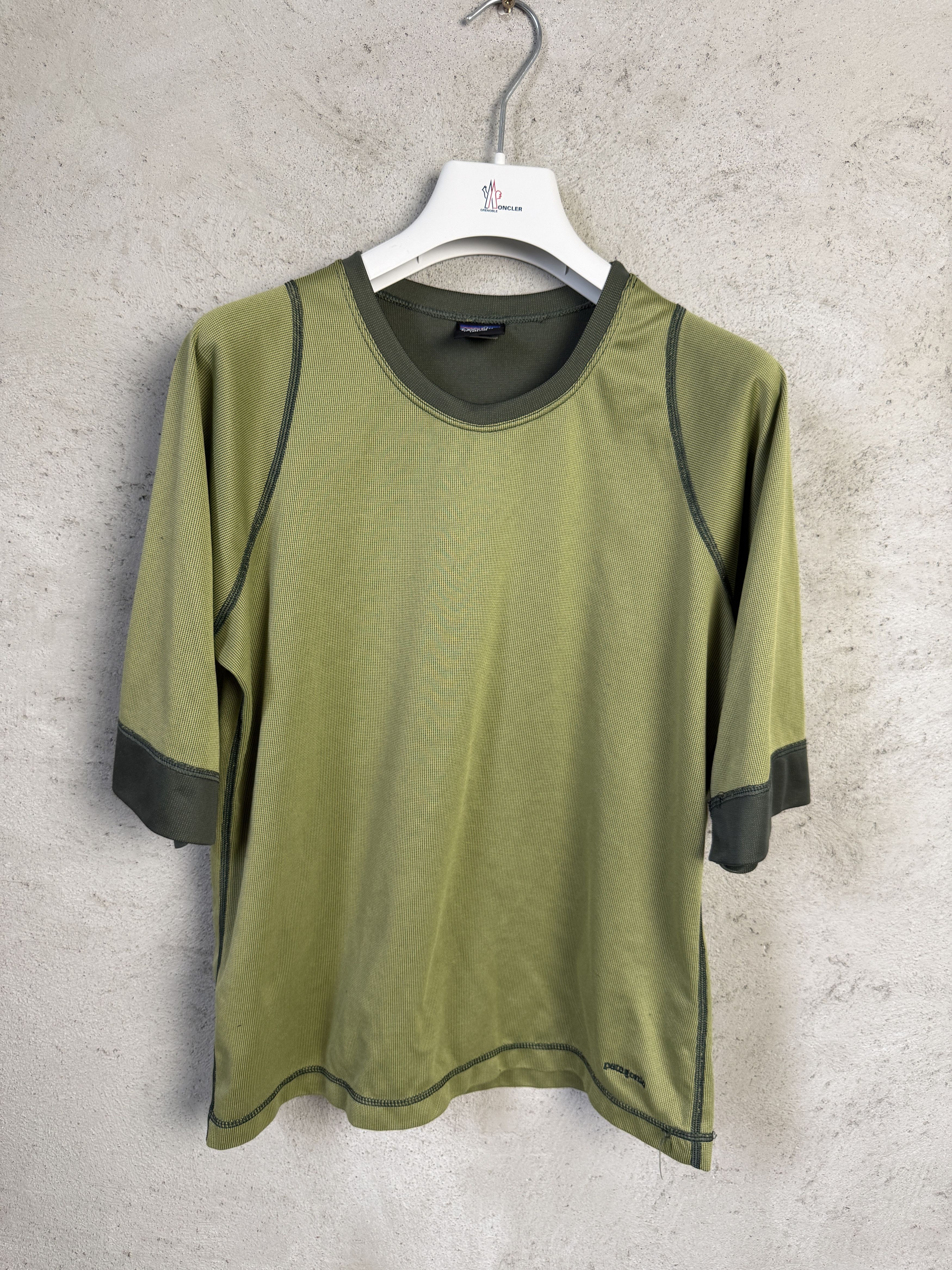 Patagonia Patagonia Capilene t-shirt tee sport running gym outdoor Size L / US 10 / IT 46 - 1 Thumbnail