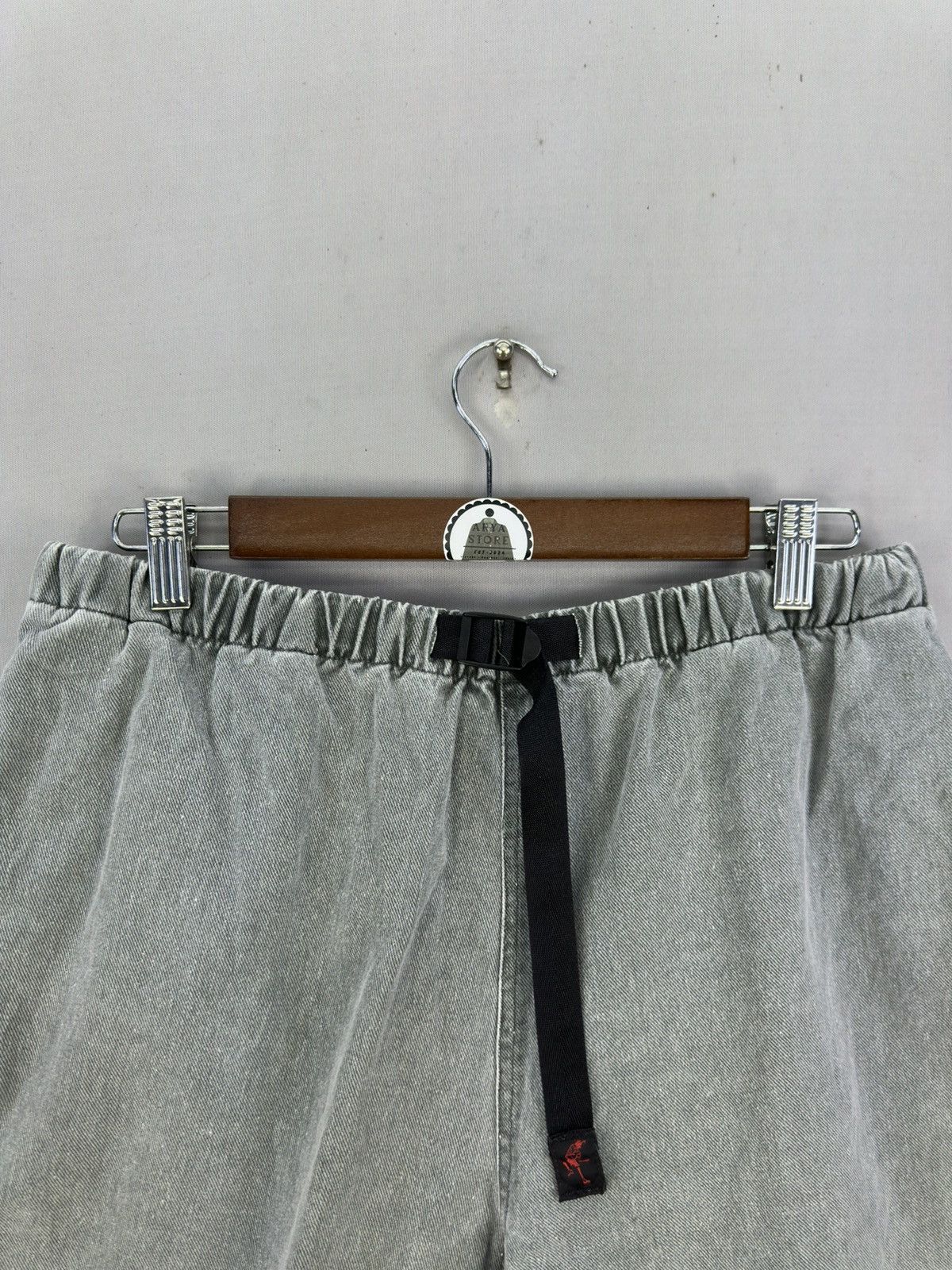 Gramicci Gramicci Grey Short Pants Size US 32 / EU 48 - 7 Thumbnail