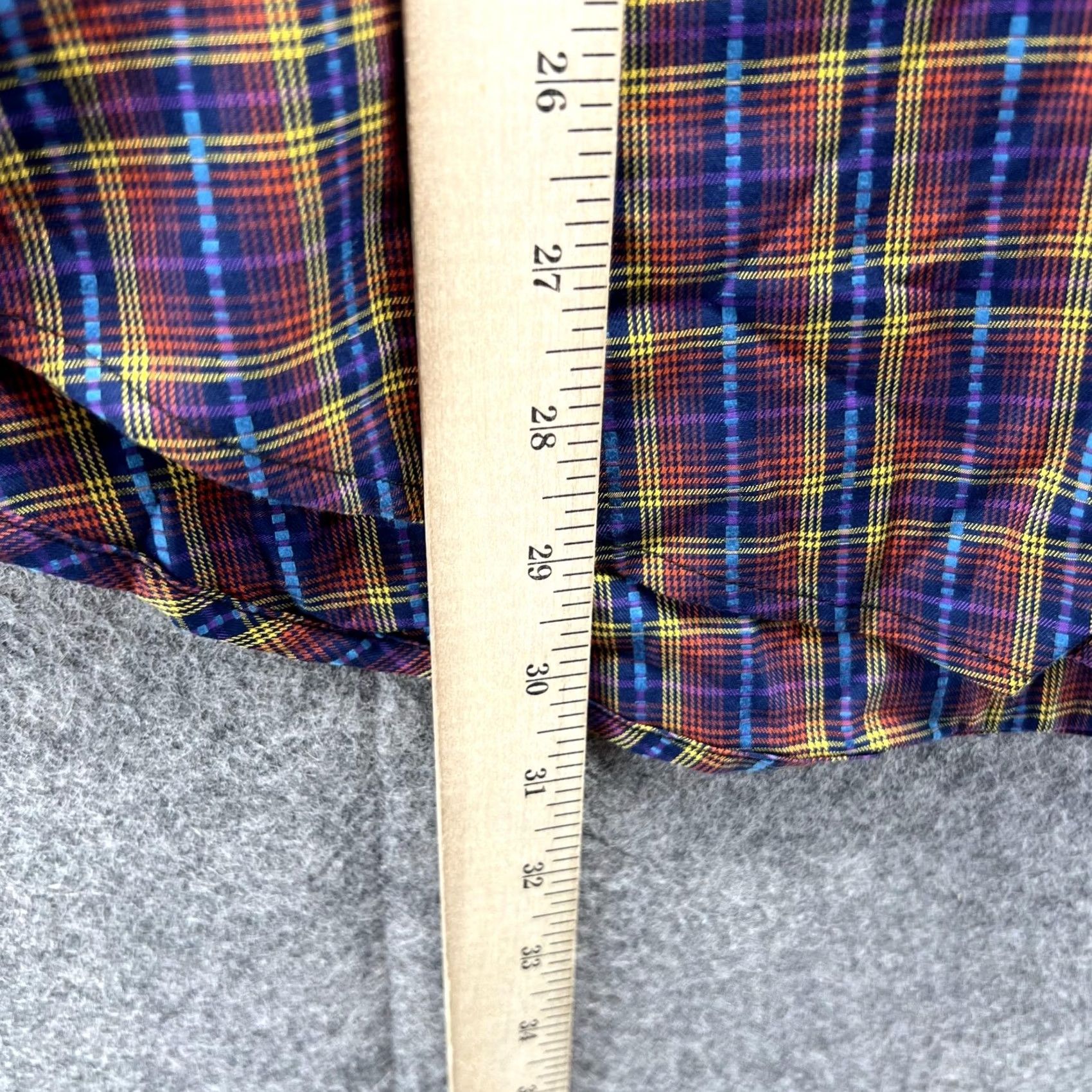 Robert Graham Robert Graham Shirt Men Large Adult Burgundy Plaid Button-Down Classic Size US L / EU 52-54 / 3 - 7 Thumbnail
