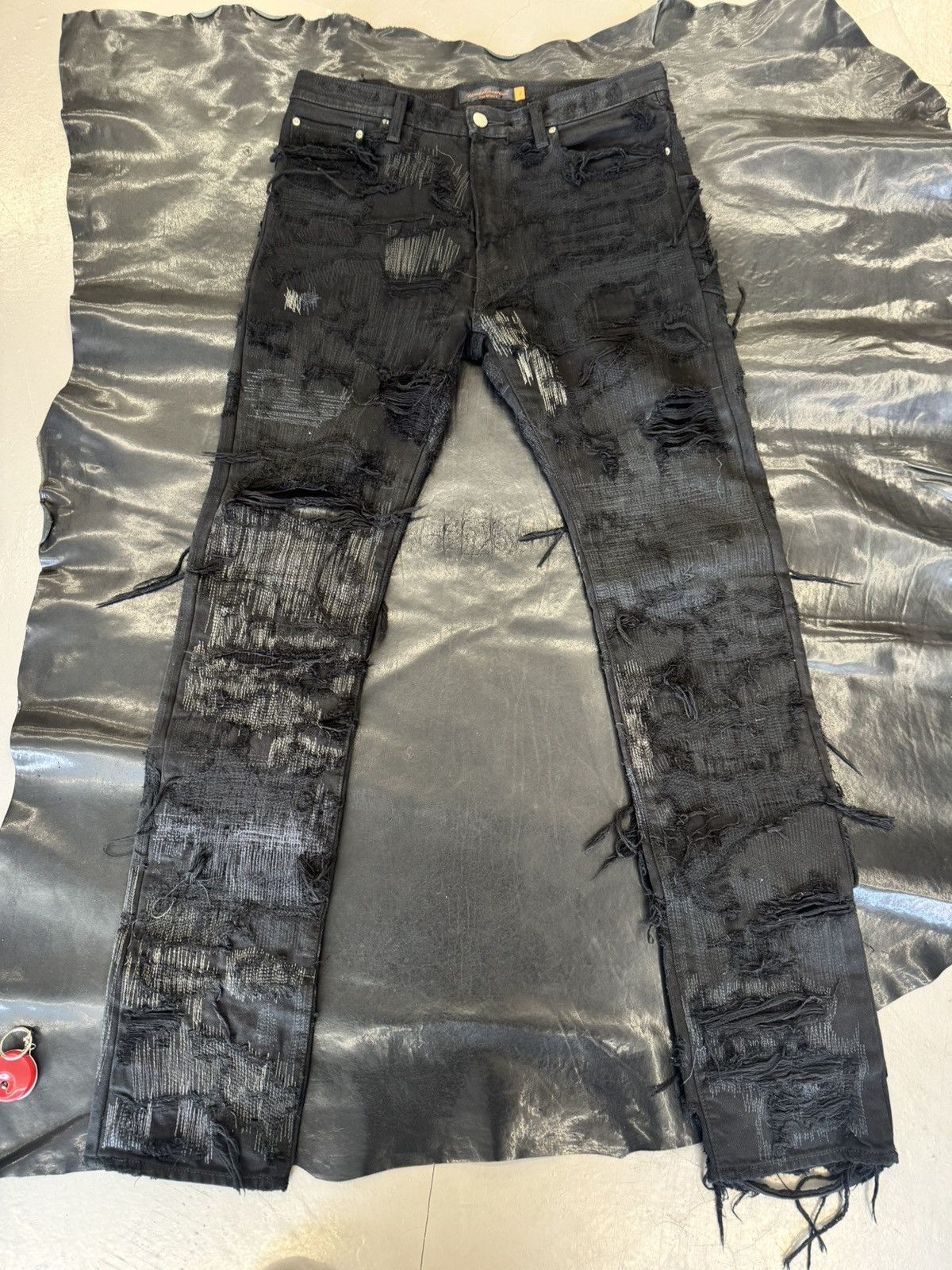 Undercover Undercover 85 denim like new Size US 31 - 1 Thumbnail