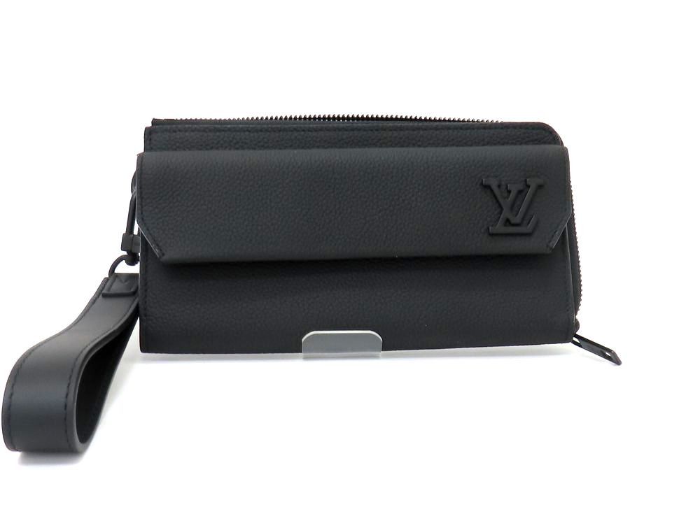 Louis Vuitton Aerogram Leather Zippy Wallet