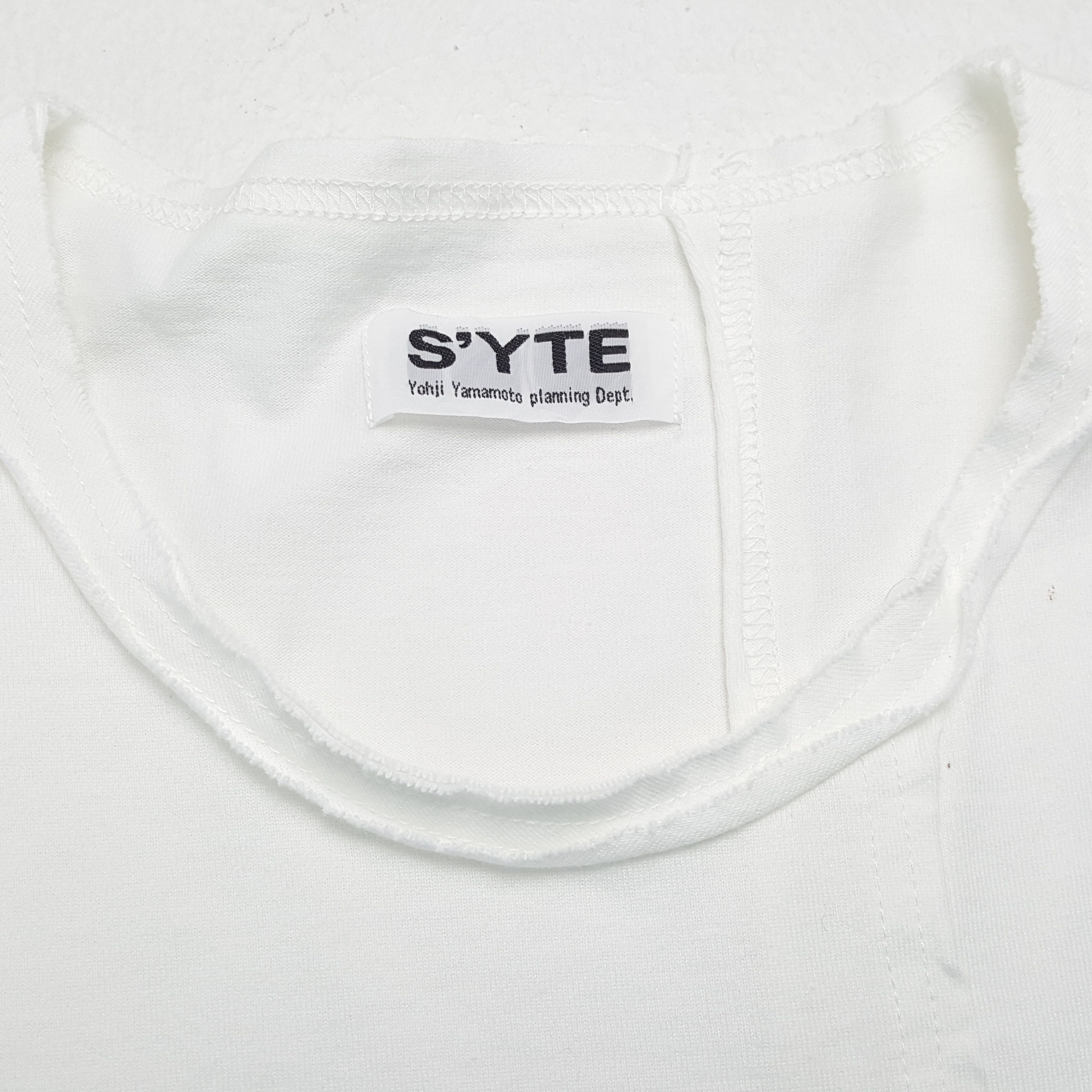 Yohji Yamamoto YOHJI YAMAMOTO Designer Tshirt Rare Design Fashion Style Size US XL / EU 56 / 4 - 8 Thumbnail