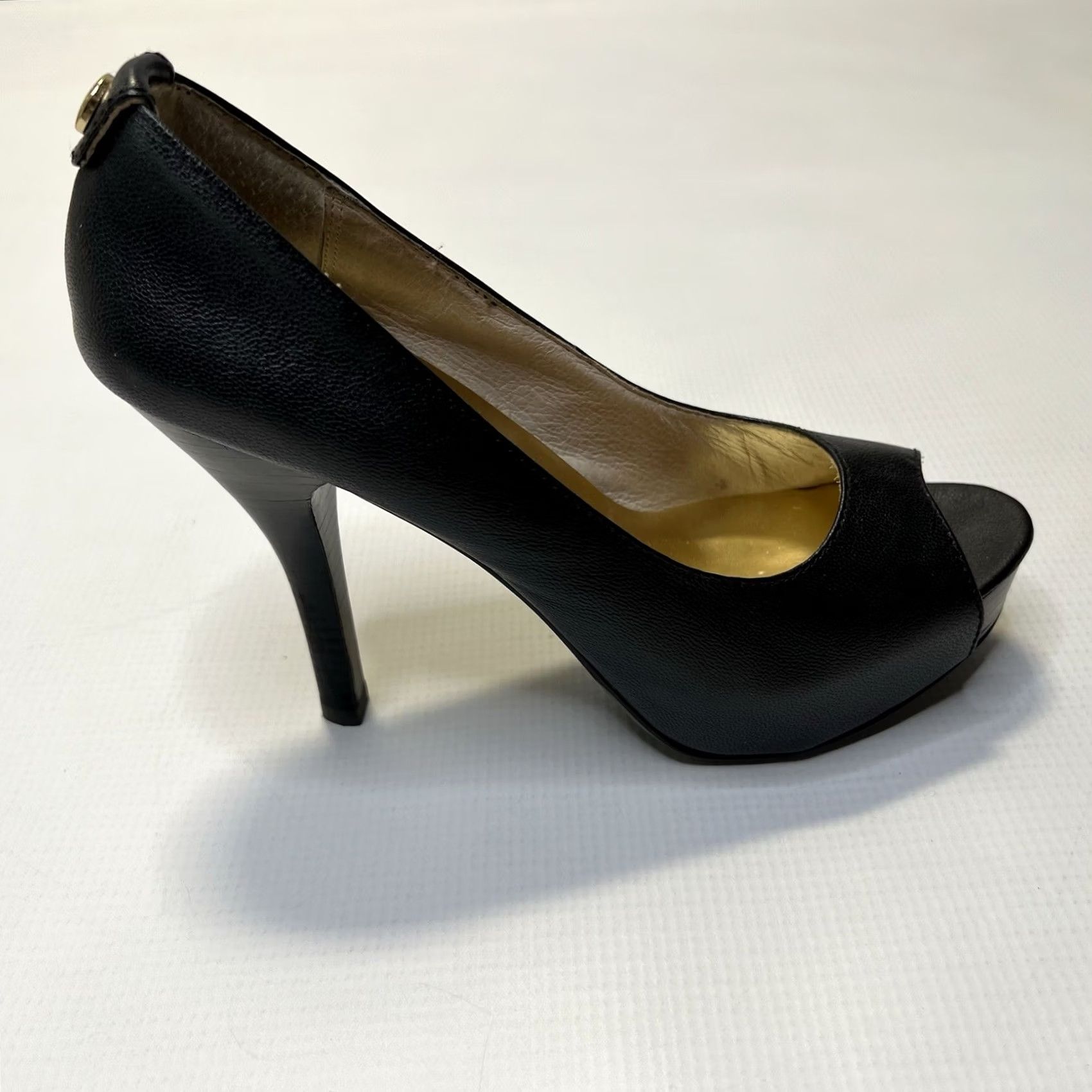 Vintage VINTAGE Michael Kors Peep Toe Hidden Platform Leather Stiletto Pumps 6.5 Black Women Heel Pump Men? Size US 7 / IT 37 - 2 Thumbnail