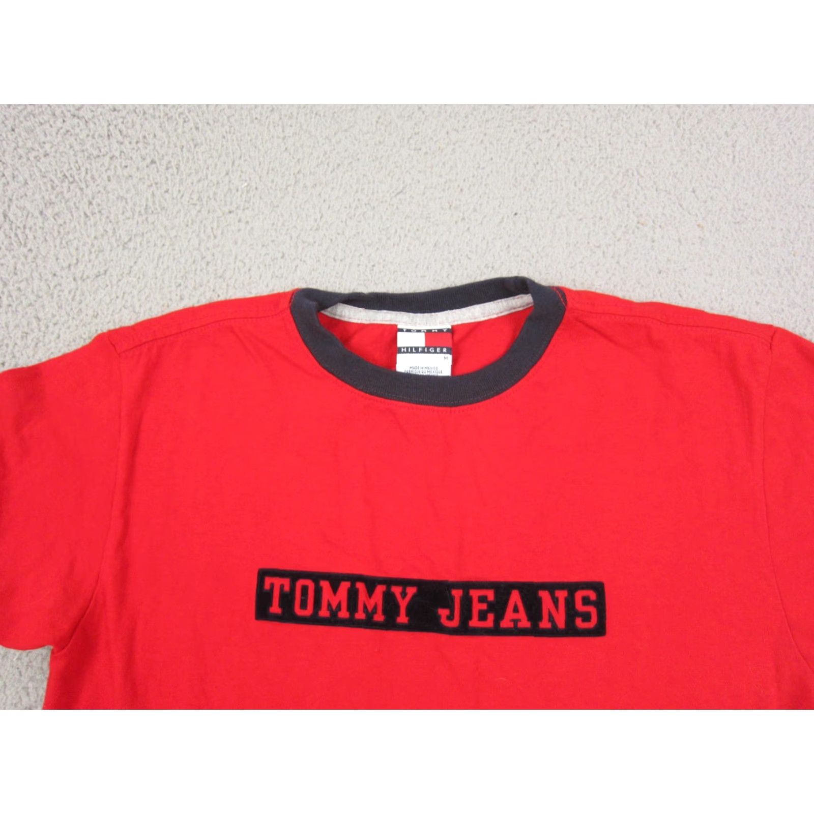 Tommy Hilfiger VINTAGE Tommy Hilfiger Shirt Mens M Red 90s Tommy Jeans Cotton Short Sleeve Crew Neck USA 90s Mens Size US M / EU 48-50 / 2 - 2 Thumbnail