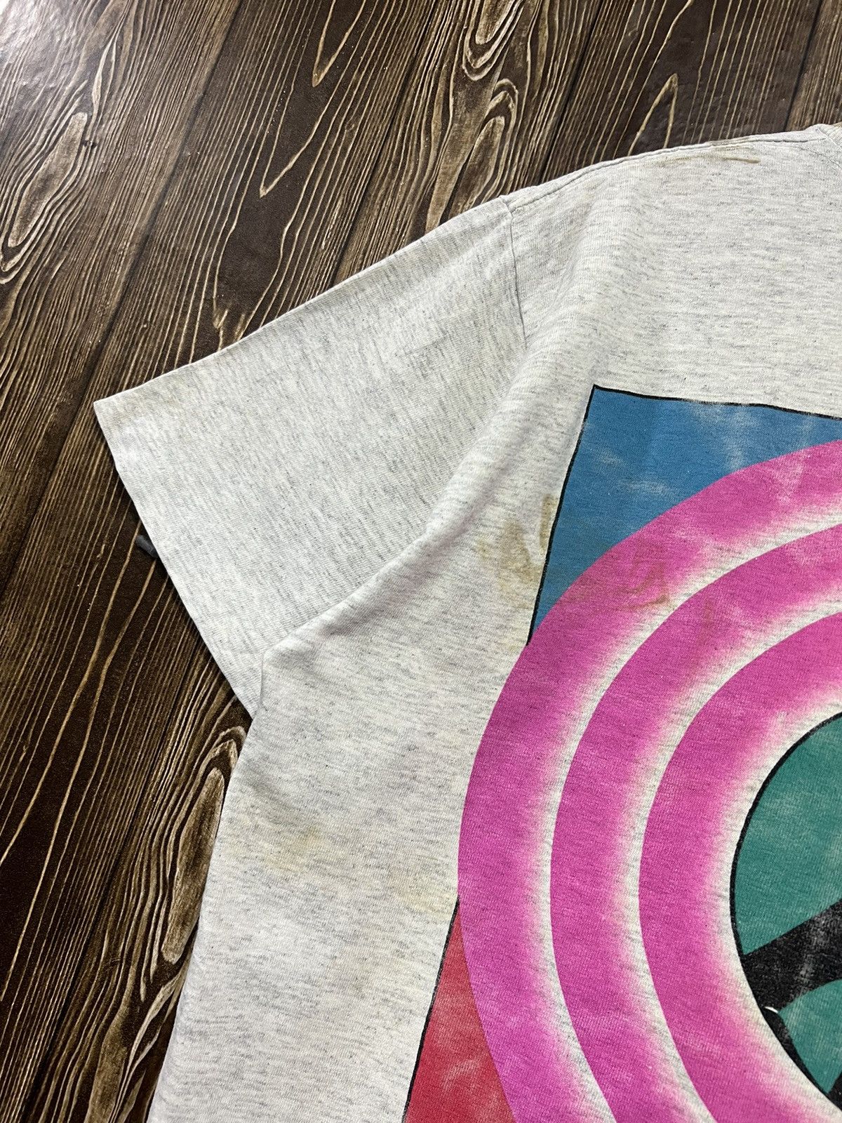 Vintage × Warner Bros Vintage 90s Distressed Daffy Duck Bullseye Mirror Tshirt Size US M / EU 48-50 / 2 - 11 Thumbnail