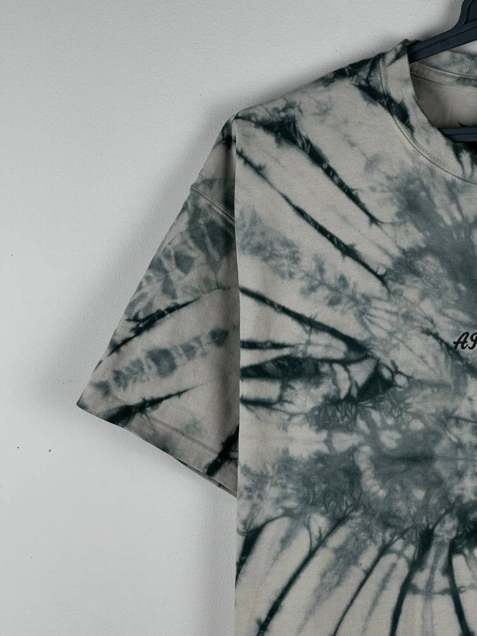 Jordan Brand × Nike Rare Jordan Big Logo Tie Die Heavy T Shirt Size US XL / EU 56 / 4 - 5 Thumbnail