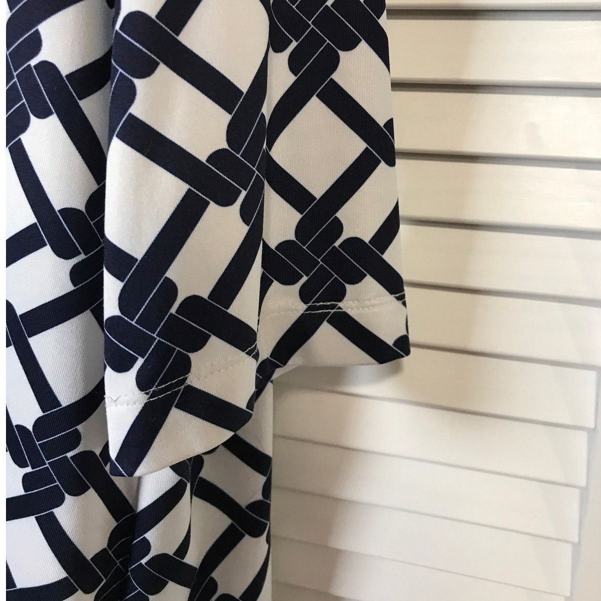 Other Tan Jay Geometric V-neck Long Sleeve Tunic Blouse L Size L / US 10 / IT 46 - 8 Thumbnail