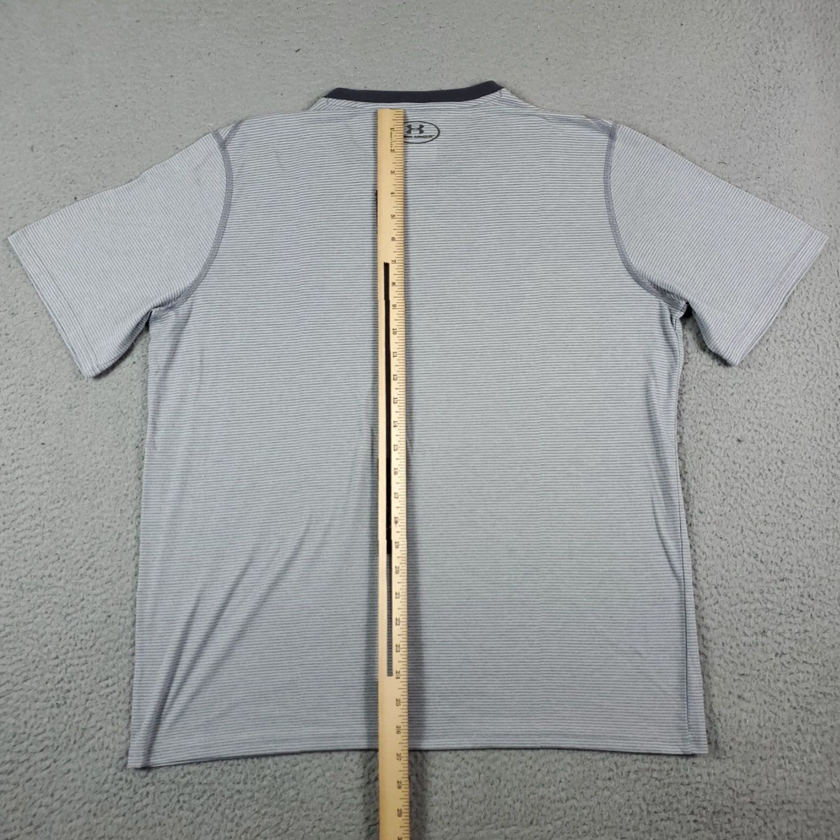 Under Armour Under Armour T-Shirt Mens Large Gray Striped Heatgear Casual Short Sleeve Size US L / EU 52-54 / 3 - 4 Thumbnail