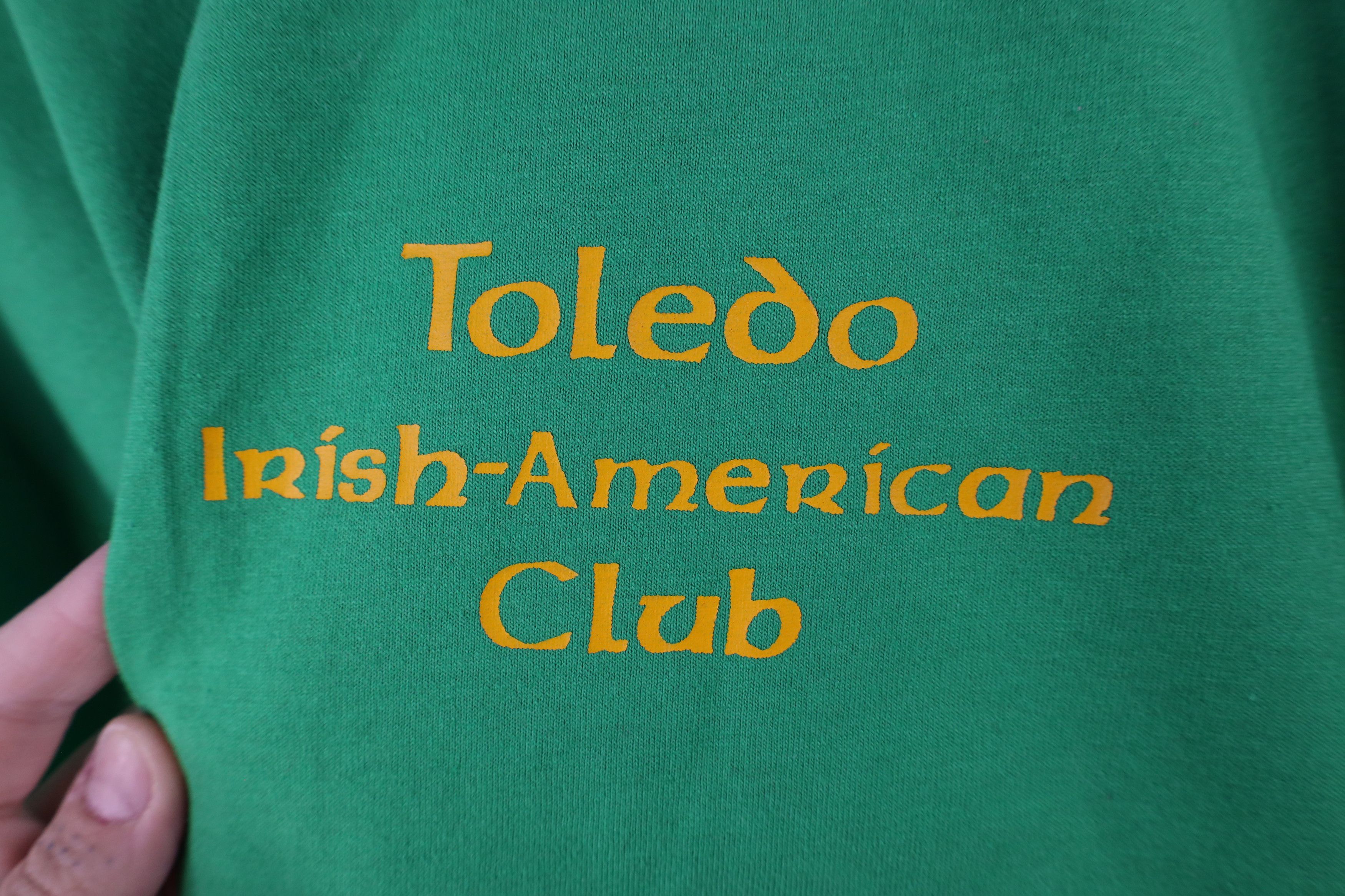 Vintage Vintage 90s Toledo Irish American Club Short Sleeve T-Shirt Size US L / EU 52-54 / 3 - 4 Thumbnail