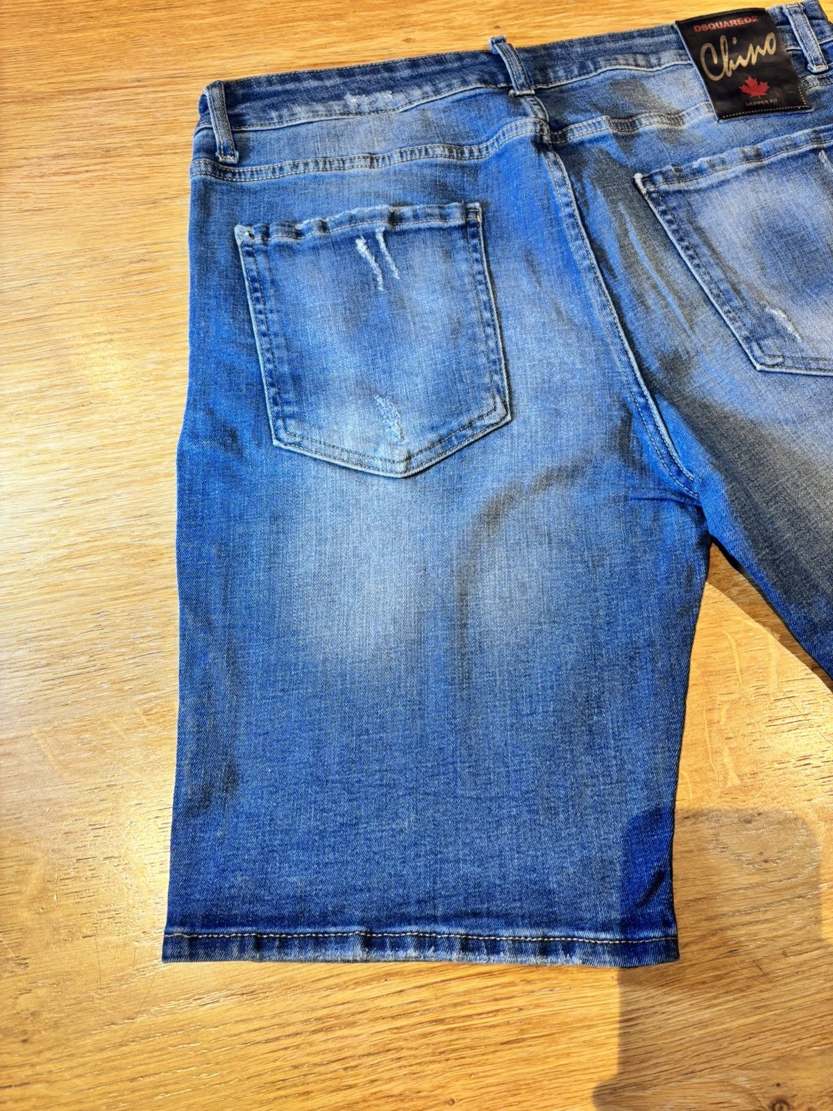 Dsquared2 Short Dsquared2 Homme taille 44 Neuf Sans Étiquette Size US 44 / EU 60 - 9 Thumbnail
