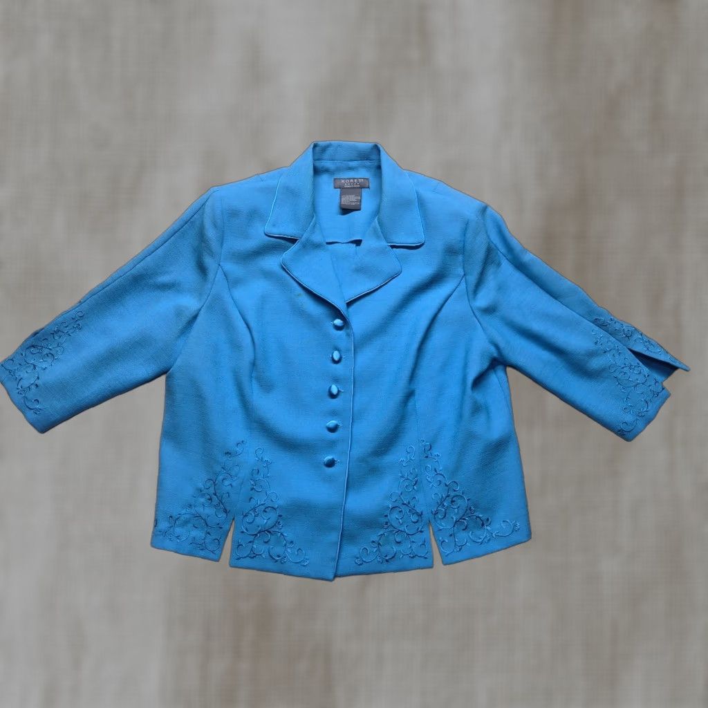 Vintage Koret Blazer Solid Blue Button Up Jacket Career Office Adult Women's Size 16WP Tweed Solid Blue Blazer Women 16P Koret Blazer Size XXL / US 16-18 / IT 52-54 - 1 Thumbnail
