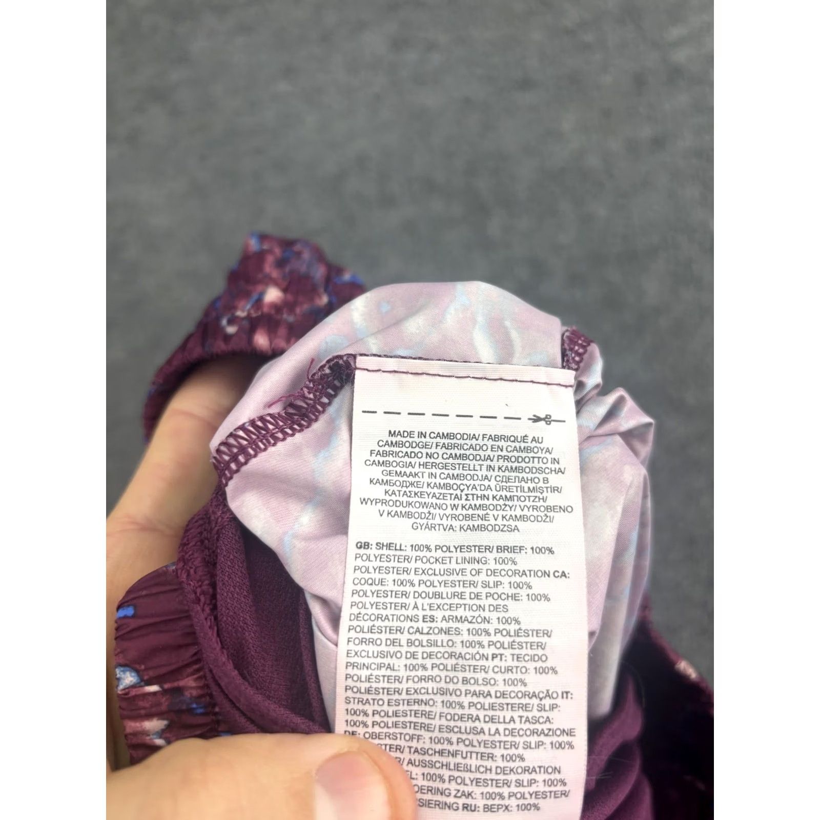 The North Face The North Face Running Shorts Womens XS Purple Print Lined Zip Pocket Gym Size 26" / US 2 / IT 38 - 7 Thumbnail