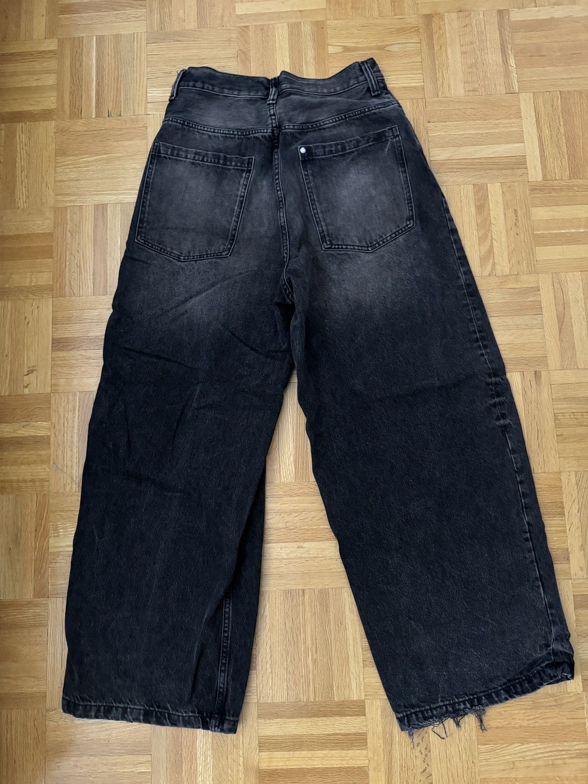 H&M Dark Grey Super Baggy H&M Jeans Size US 28 / EU 44 - 2 Thumbnail