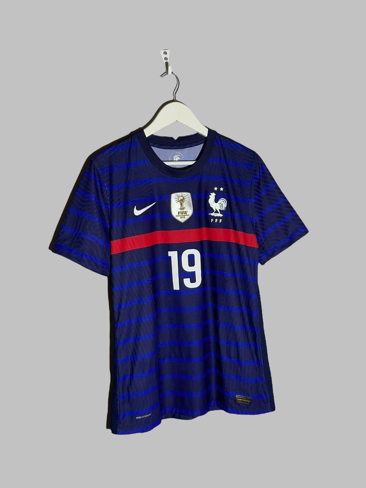 Nike #19 Karim Benzema France 2020 Home Player Issue Soccer Shirt Size US L / EU 52-54 / 3 - 3 Thumbnail